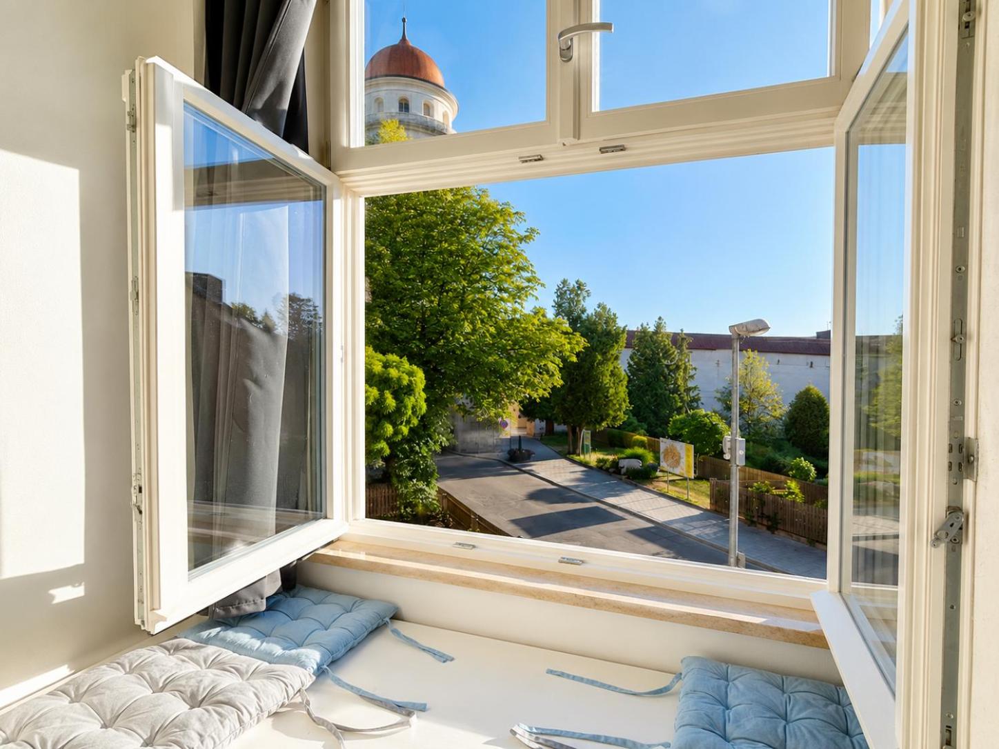 Apartment with City View