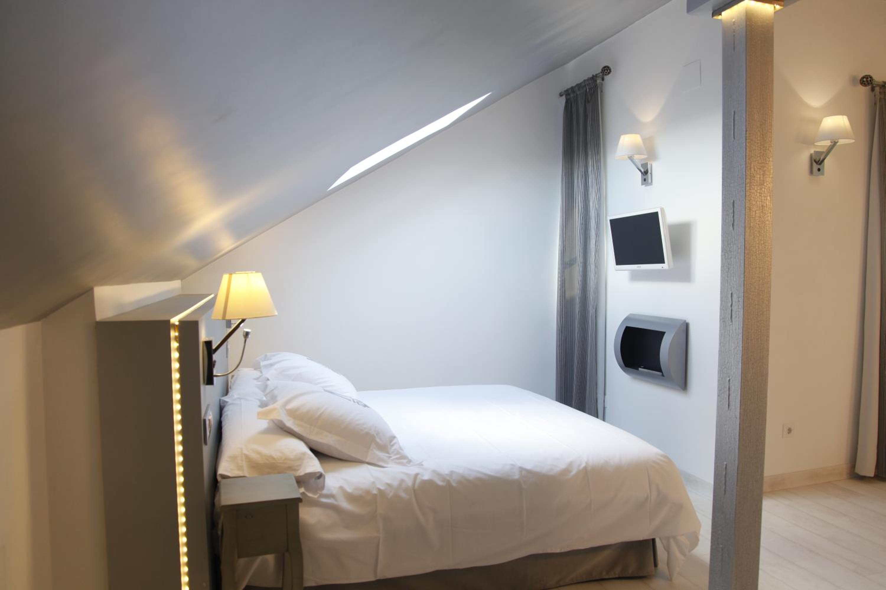 Superior Double Room - Photo 1