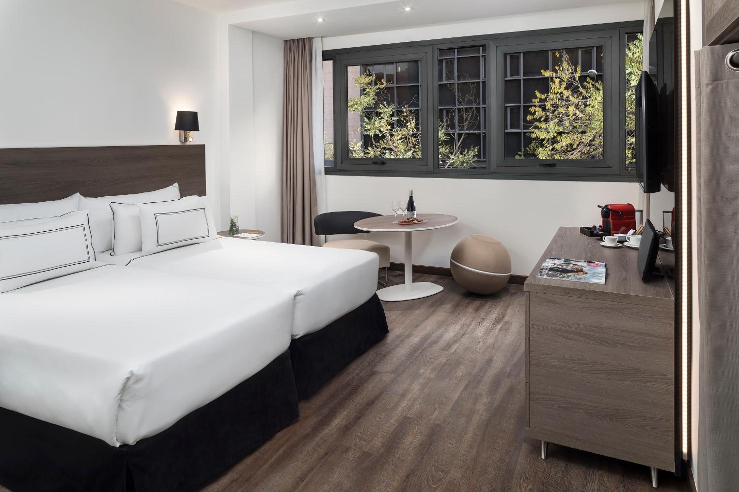 The Level Premium Room - Photo 17