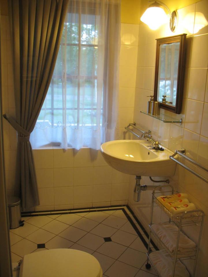 Suite with Garden View - Photo 10