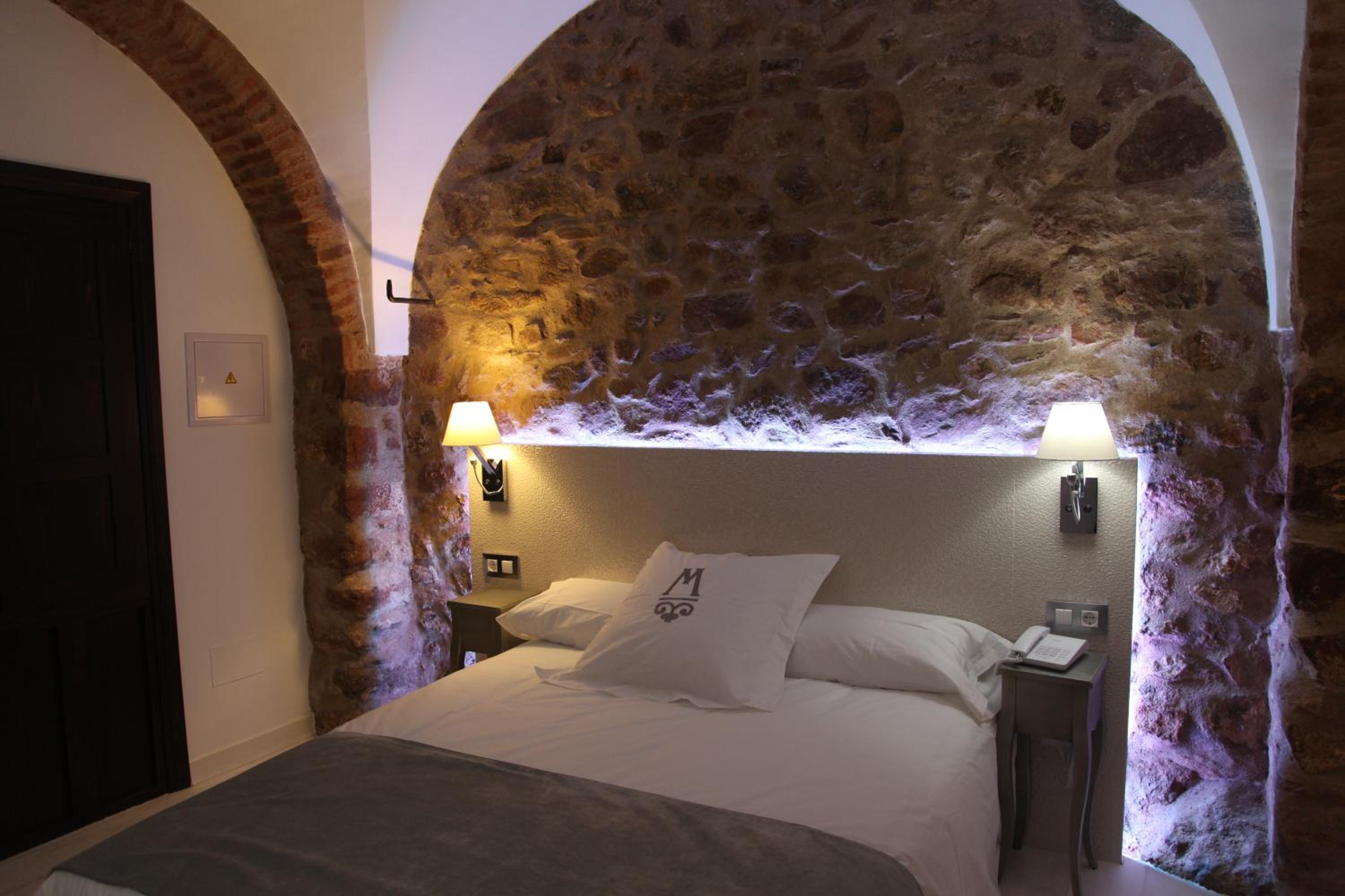 Superior Double Room - Photo 2