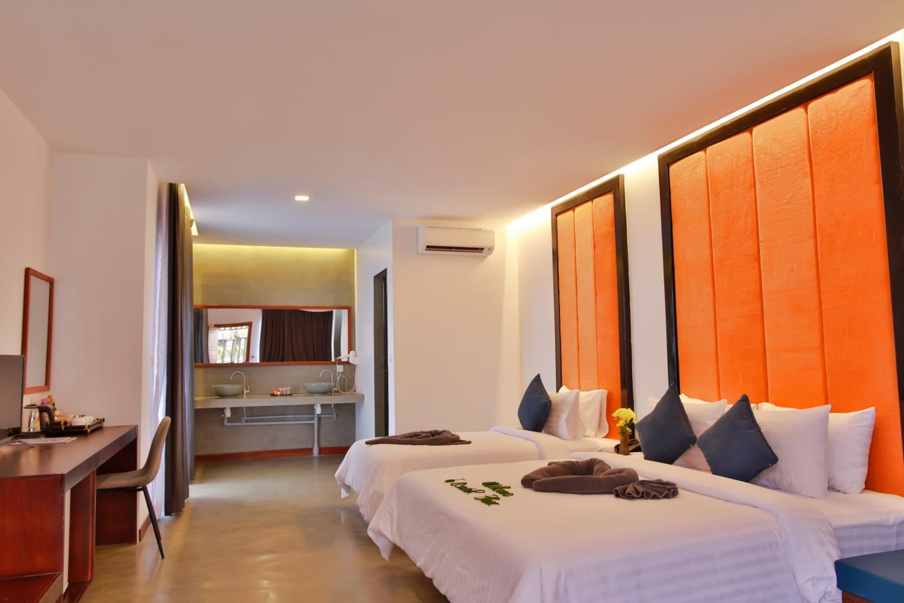 Family Deluxe With Balcony Pool View @ Free Pickup  photo 3