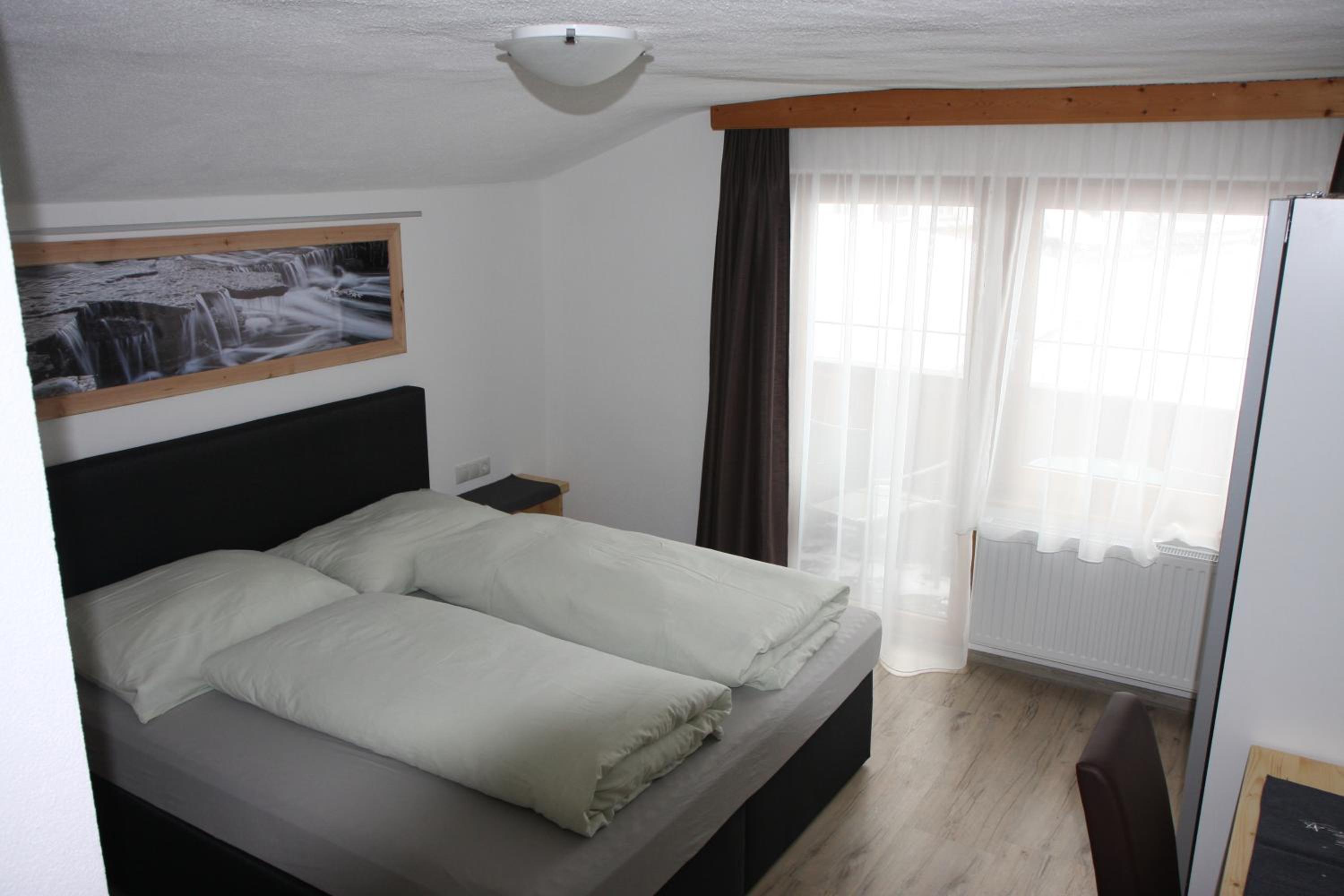Double Room with Mountain View photo 2