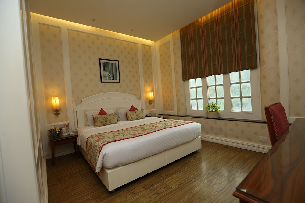 Deluxe Room - Photo 12