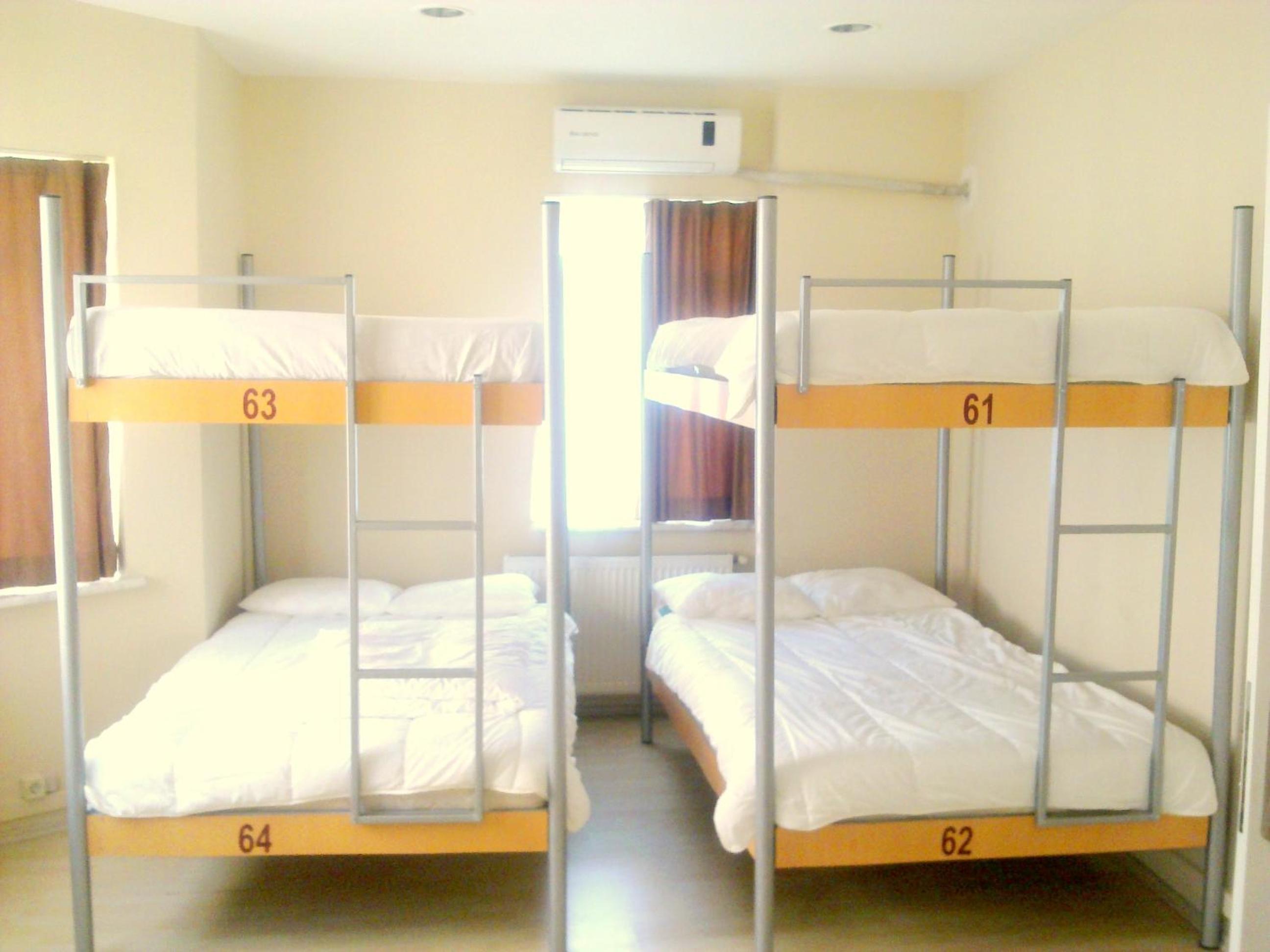 Single Bed In 4-Bed Dormitory Room photo 3