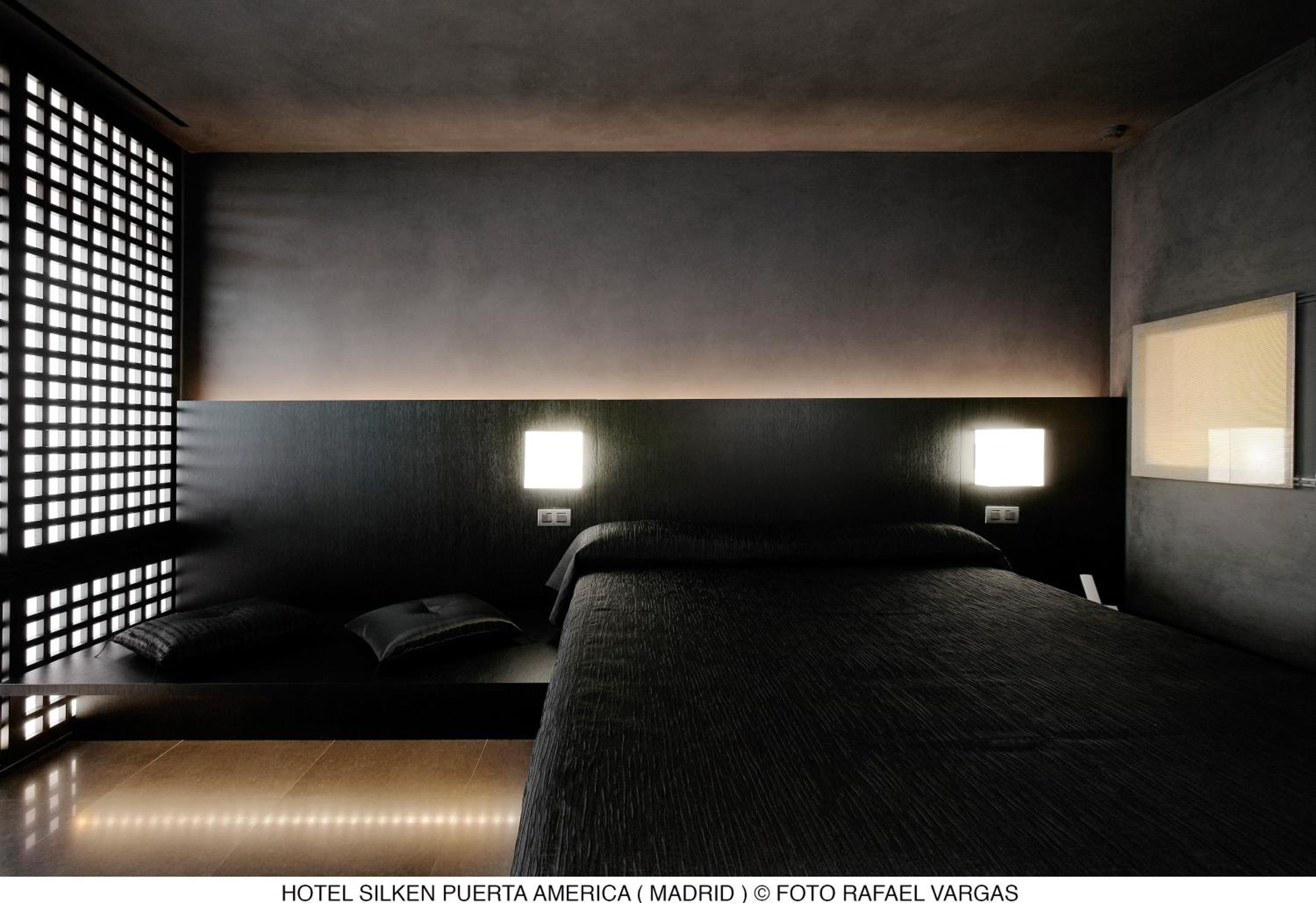 Deluxe Room - Photo 24