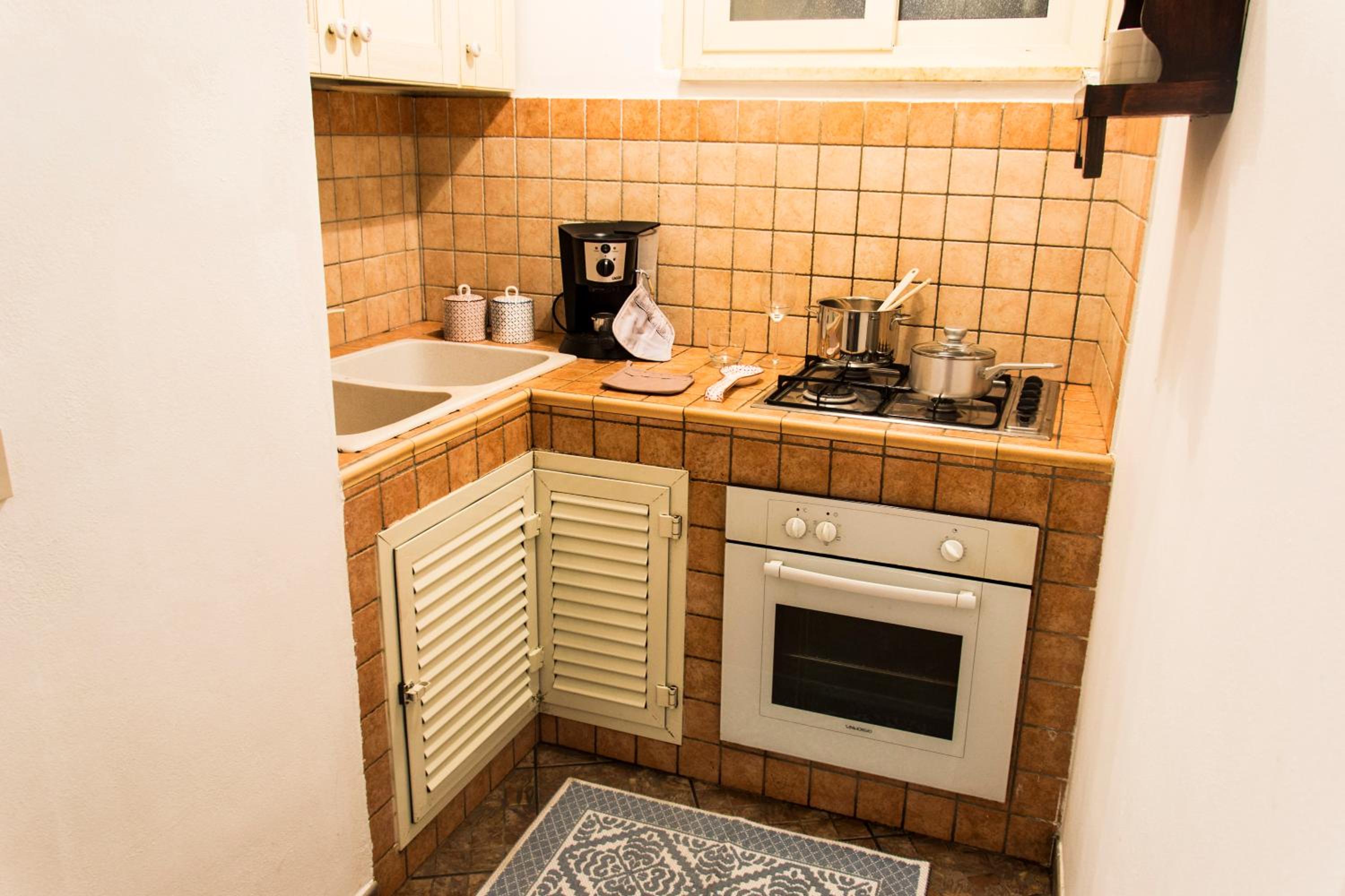 Two-Bedroom Apartment - Photo 7