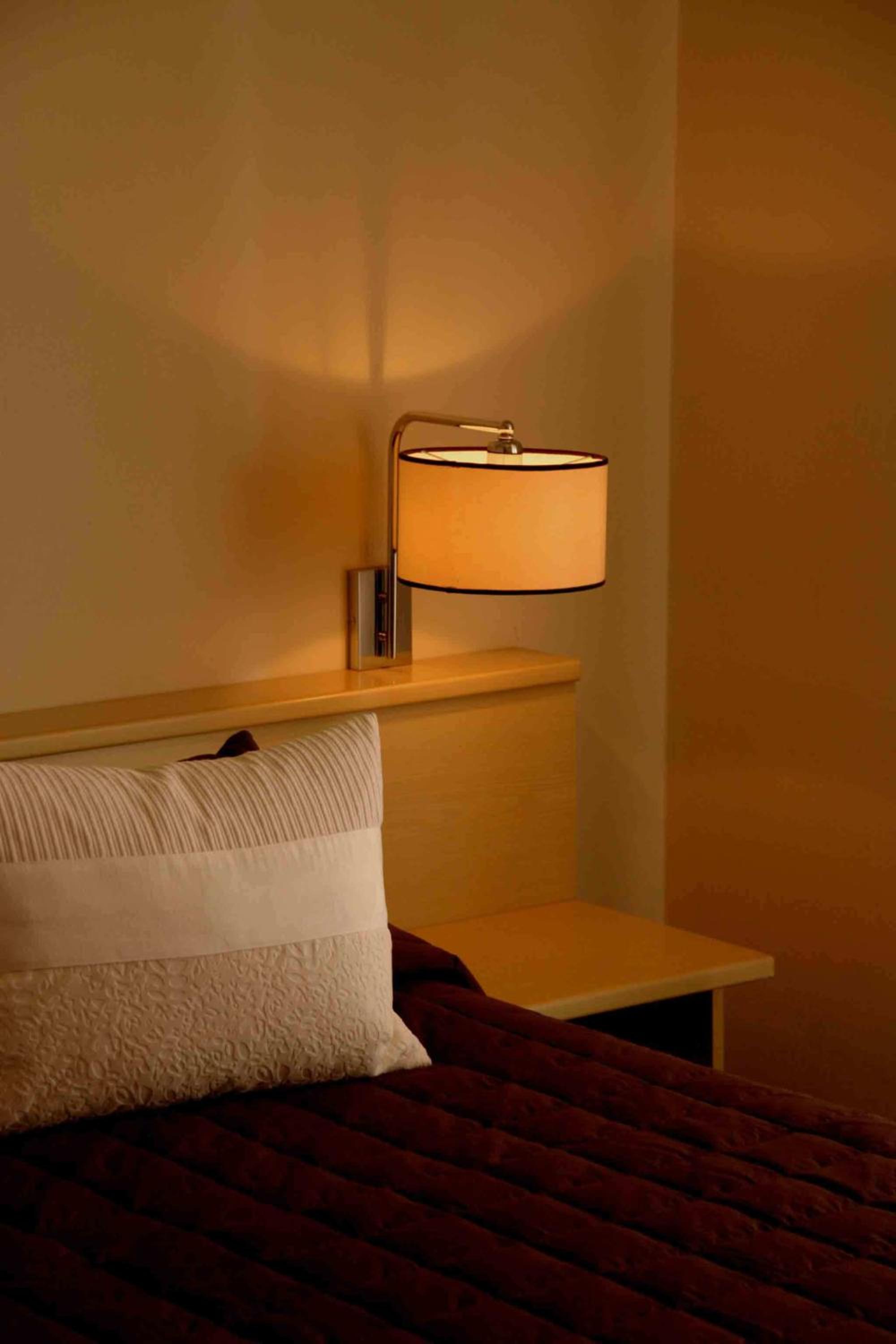 Classic Double Room with Balcony - Photo 4