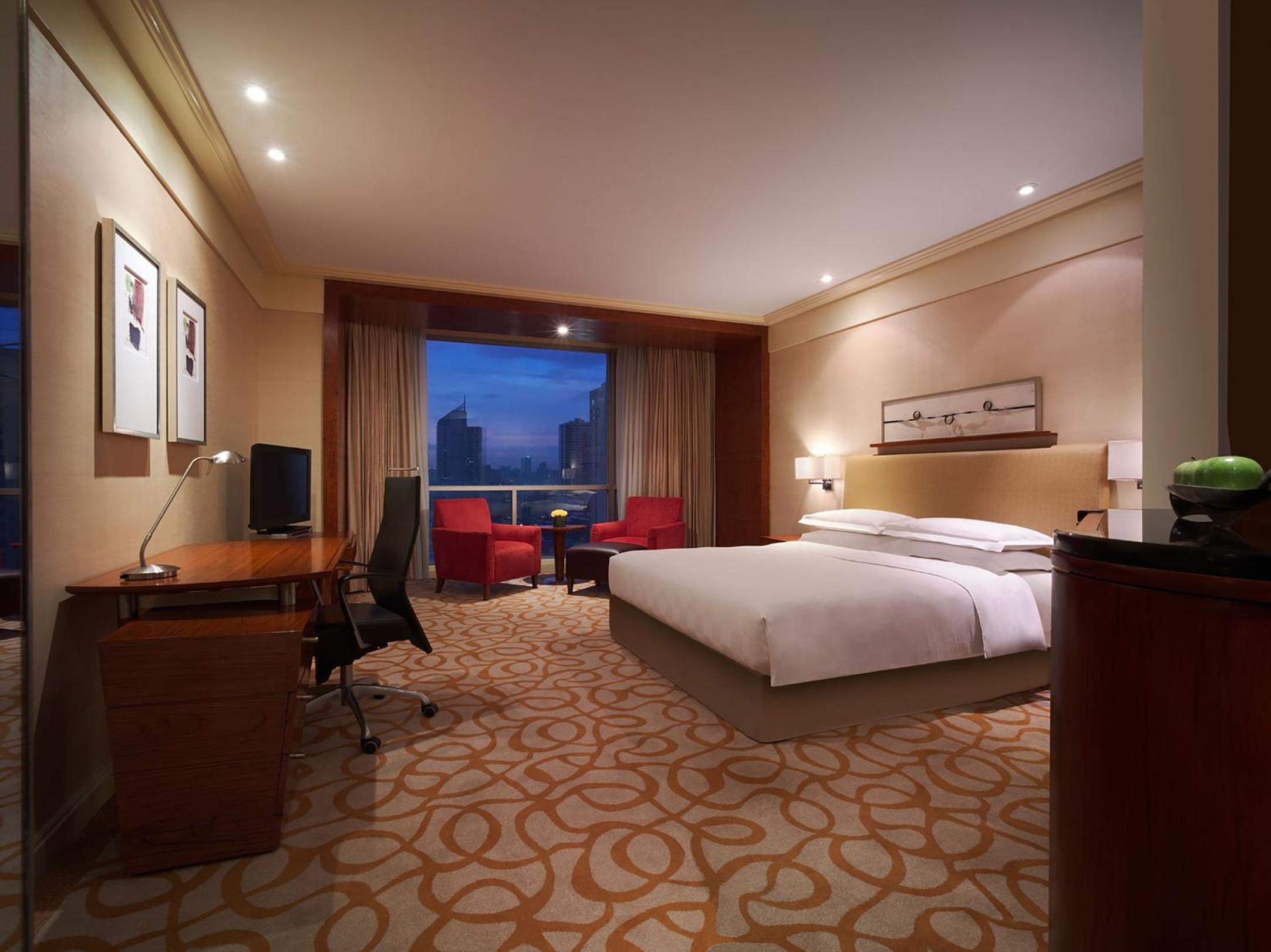 Superior King Room - Photo 4