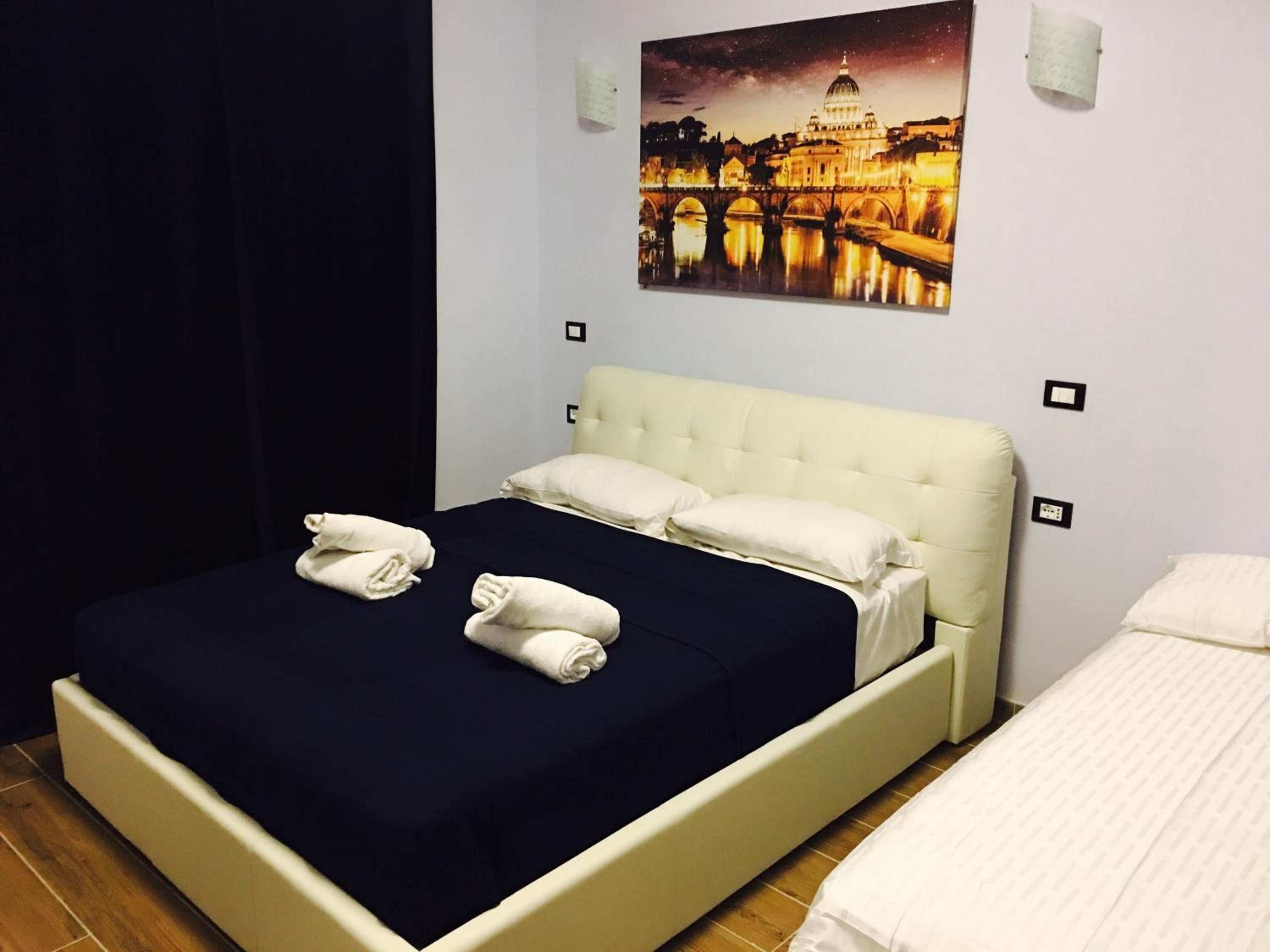 Double Room with Private Bathroom photo 1