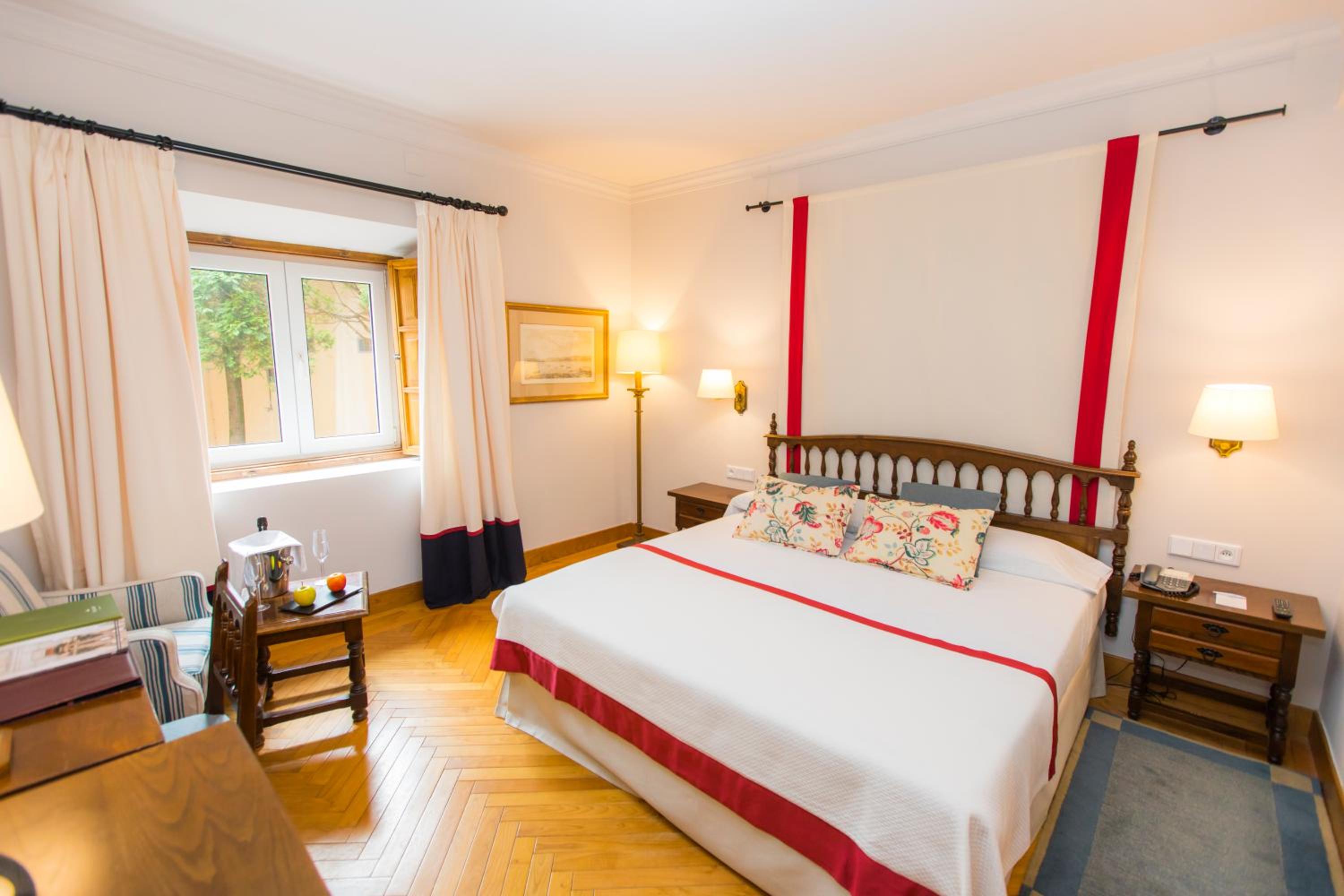 Standard  Double Room - Photo 9