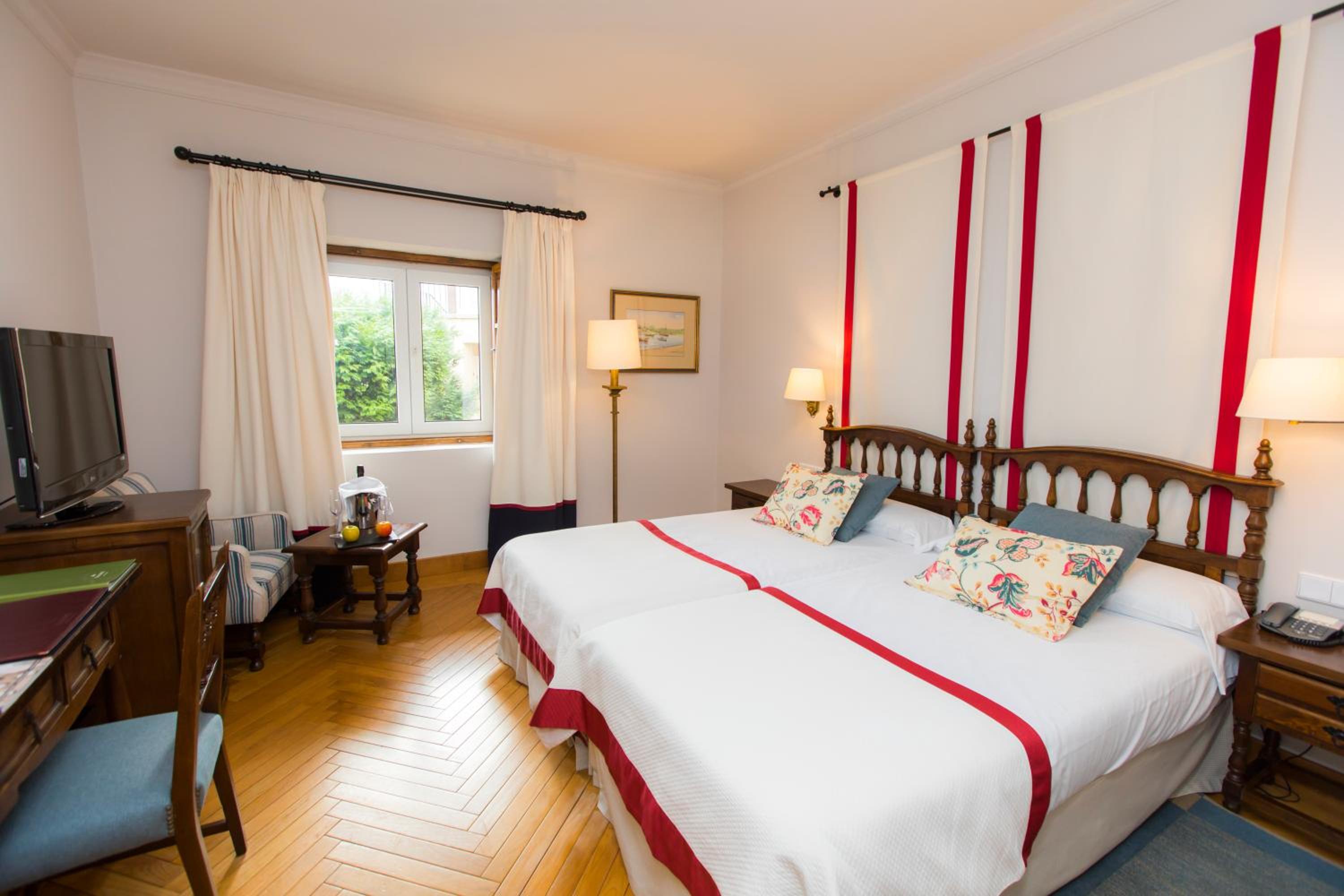 Standard  Double Room - Photo 1