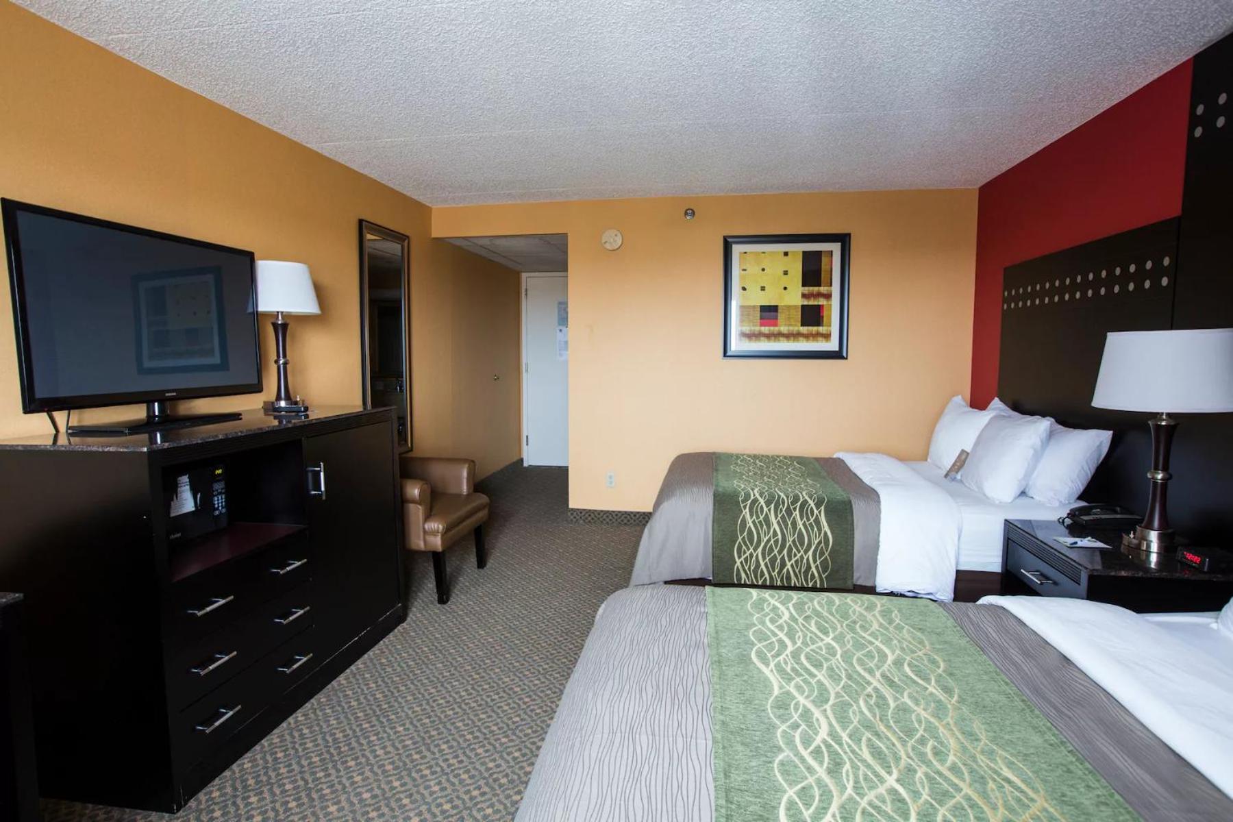 Double Room with Two Double Beds and Bay View - Non-Smoking - Photo 4