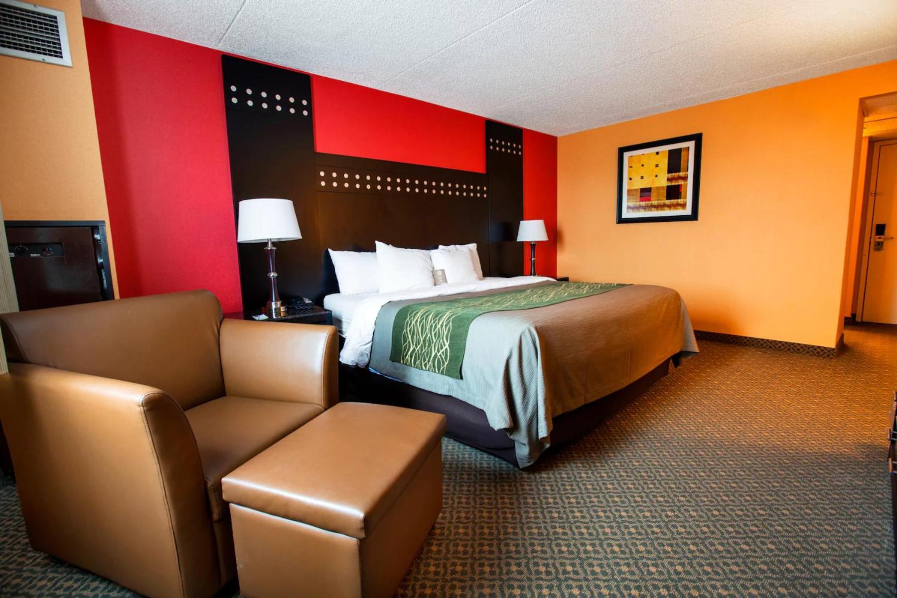 King Room with Bay View - Non-Smoking - Photo 4