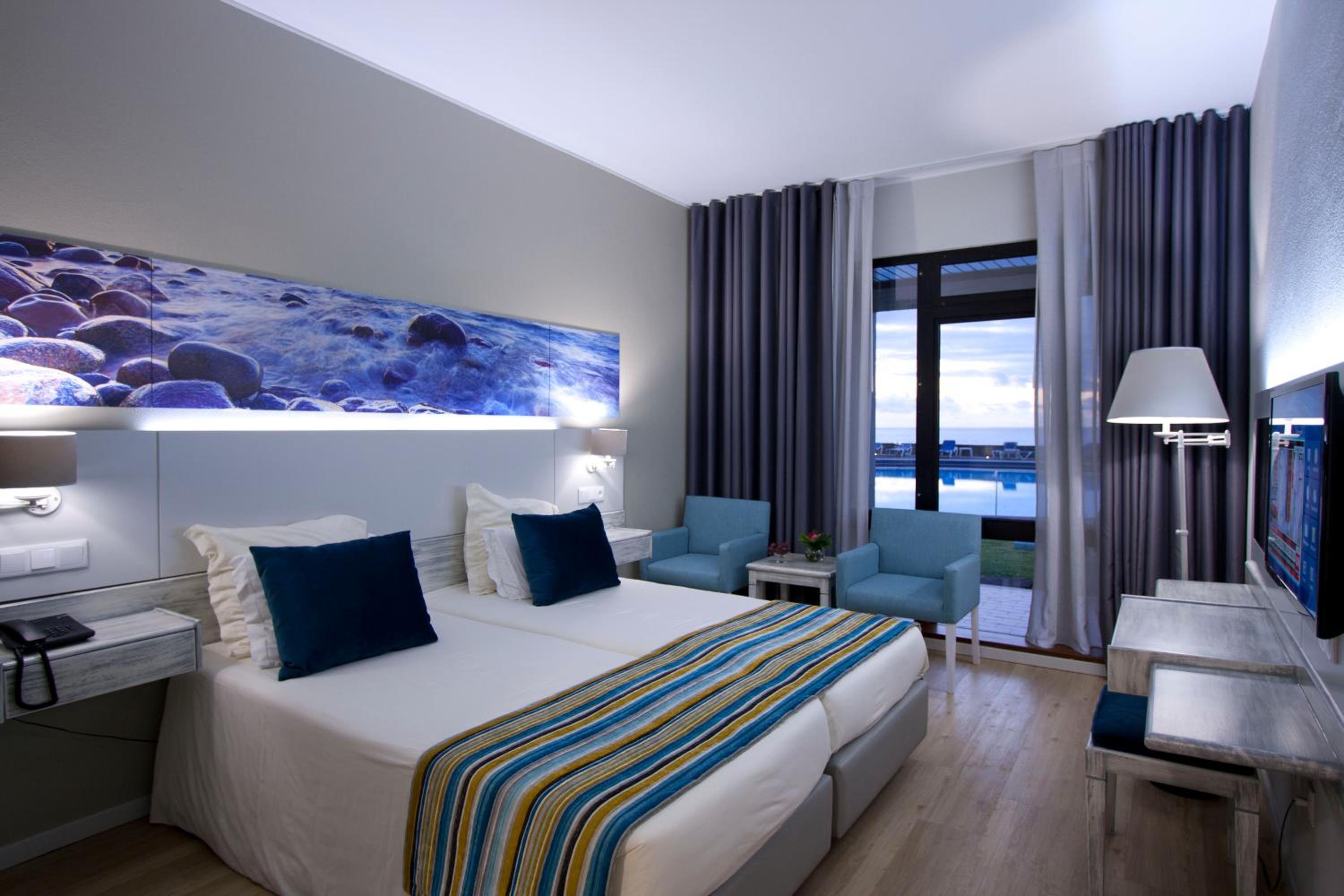 Twin Room - Photo 3