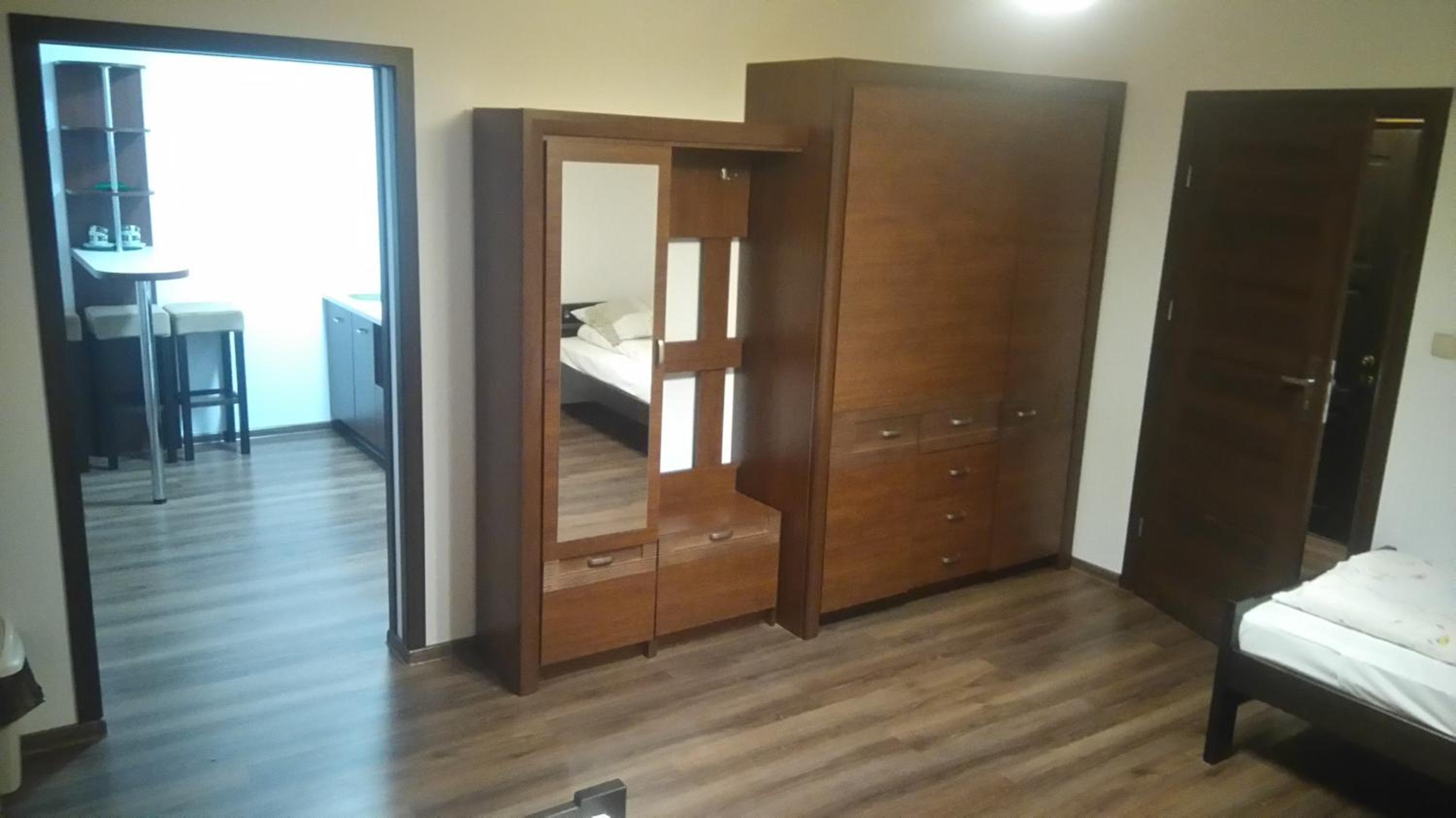 One-Bedroom Apartment - Photo 1