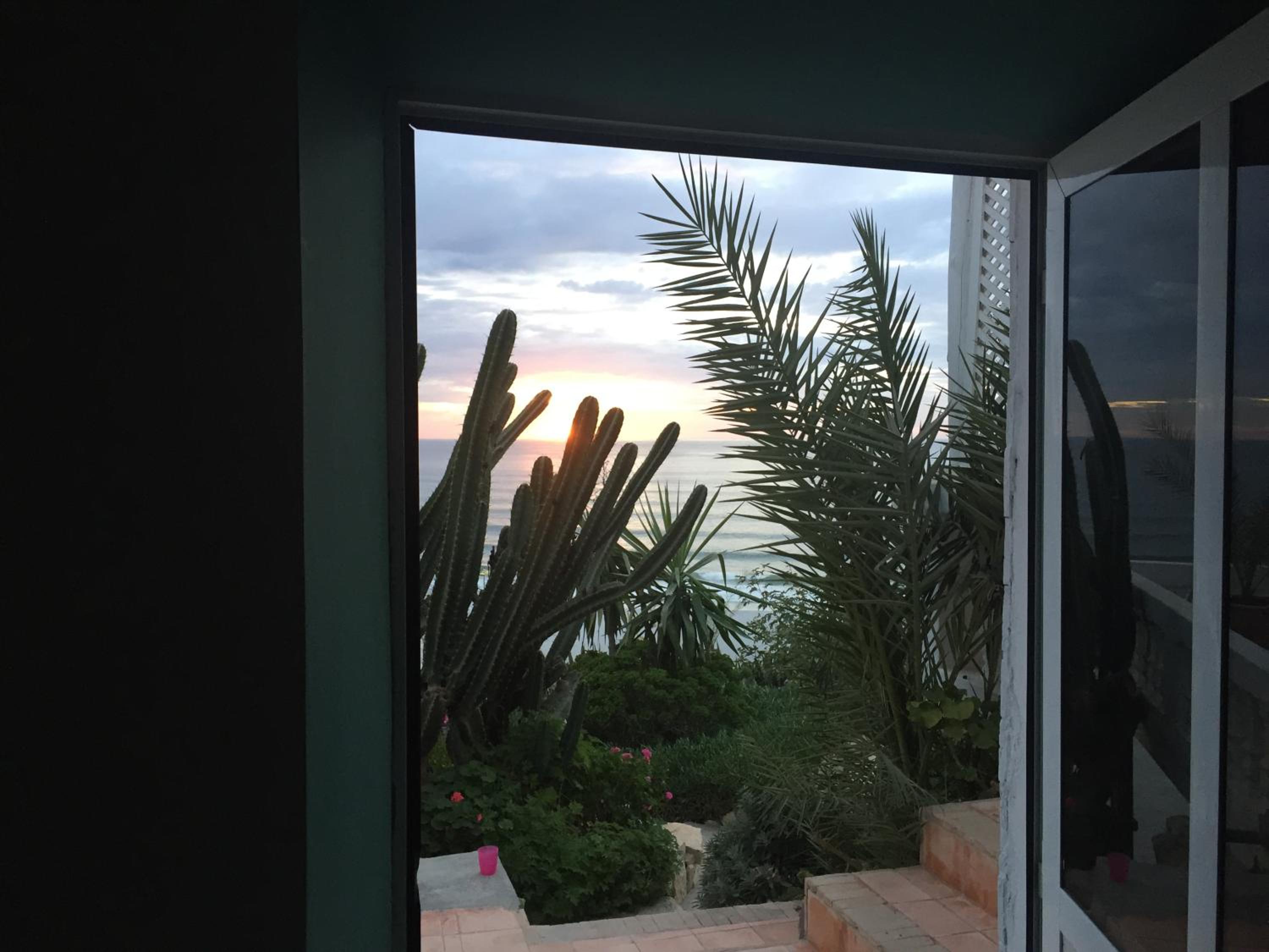Twin Room with Separated Bathroom and Sea View photo 3