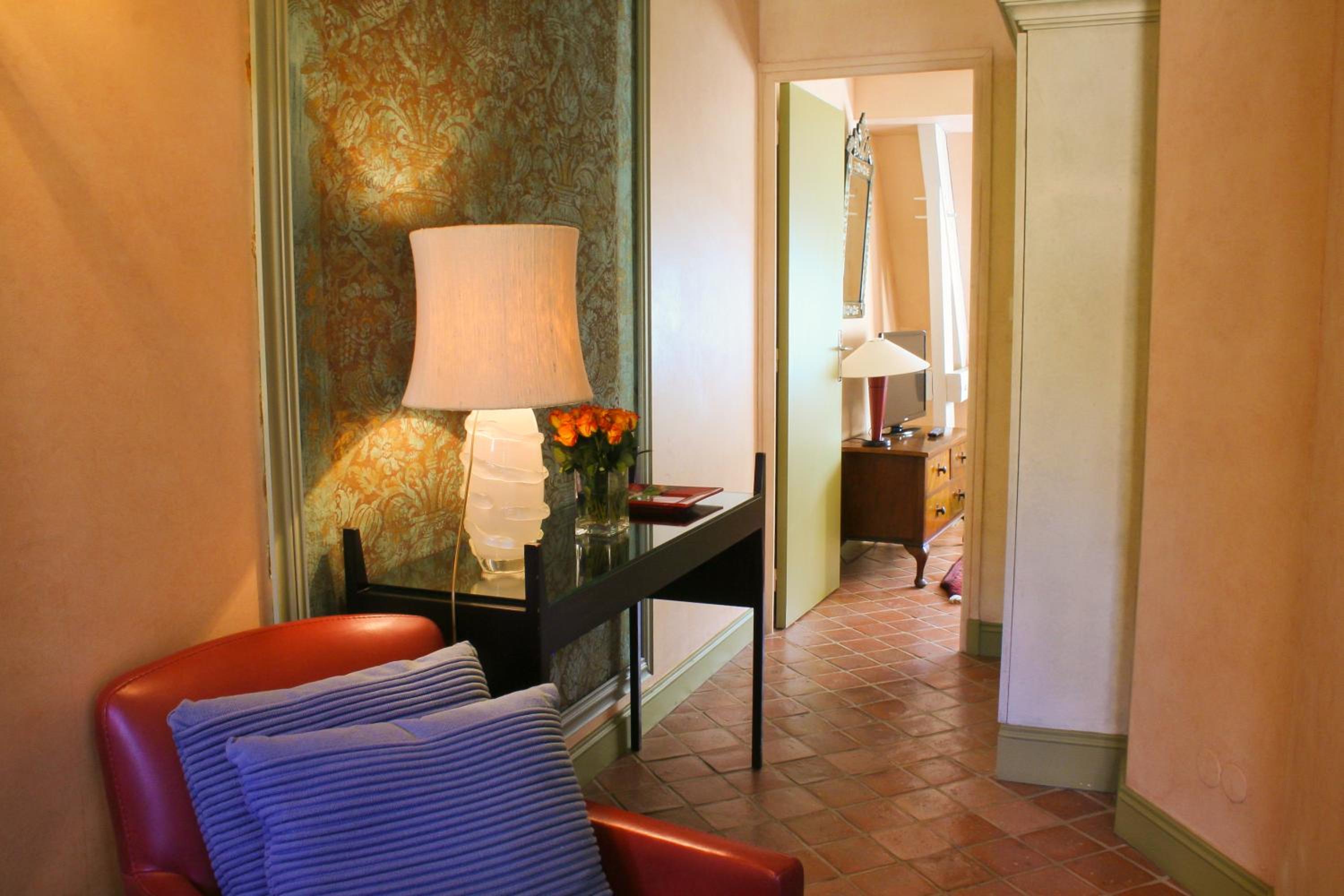 Suite (2 Adults) photo 3