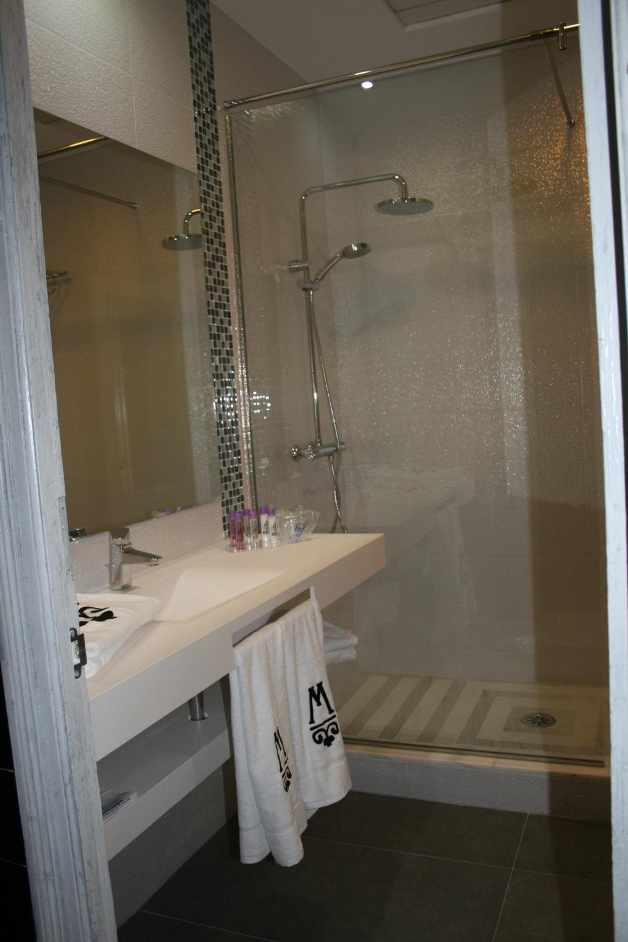 Triple Room - Photo 2