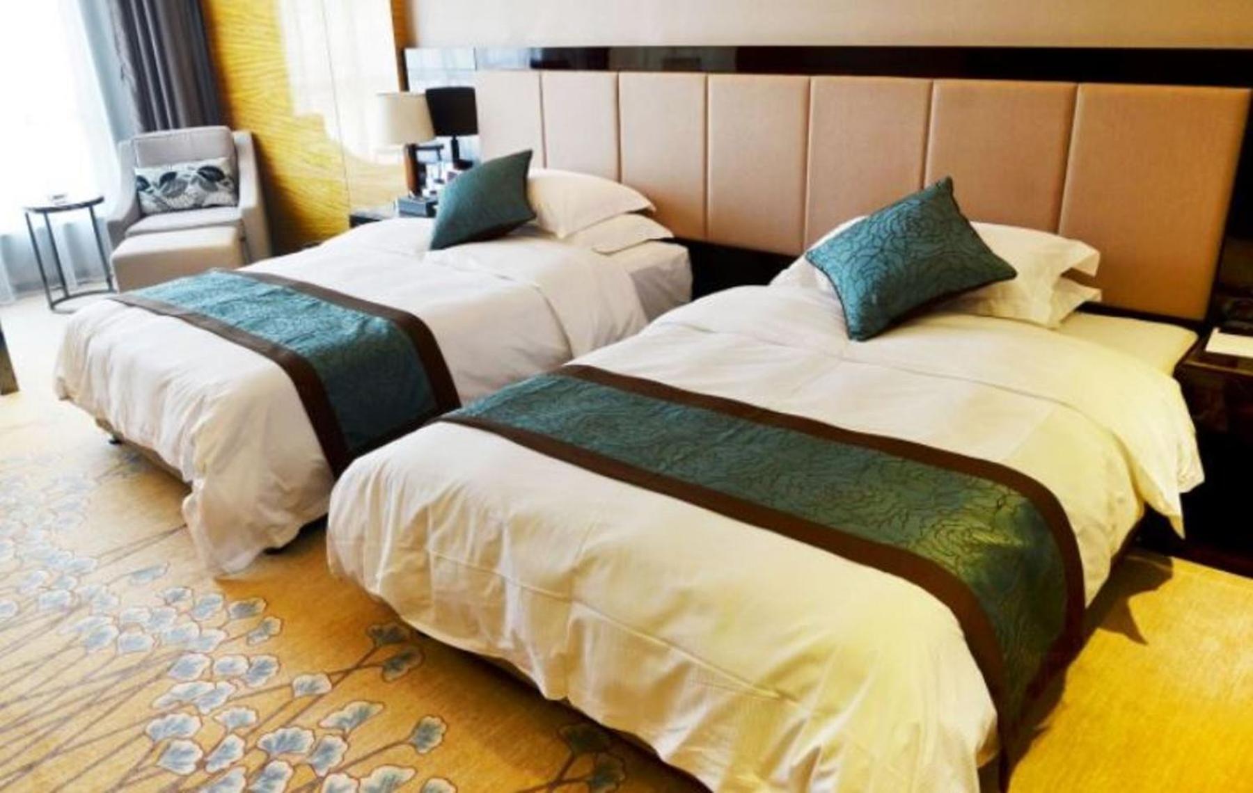 Deluxe Double Room With Two Double Beds - Non-Smoking photo 2