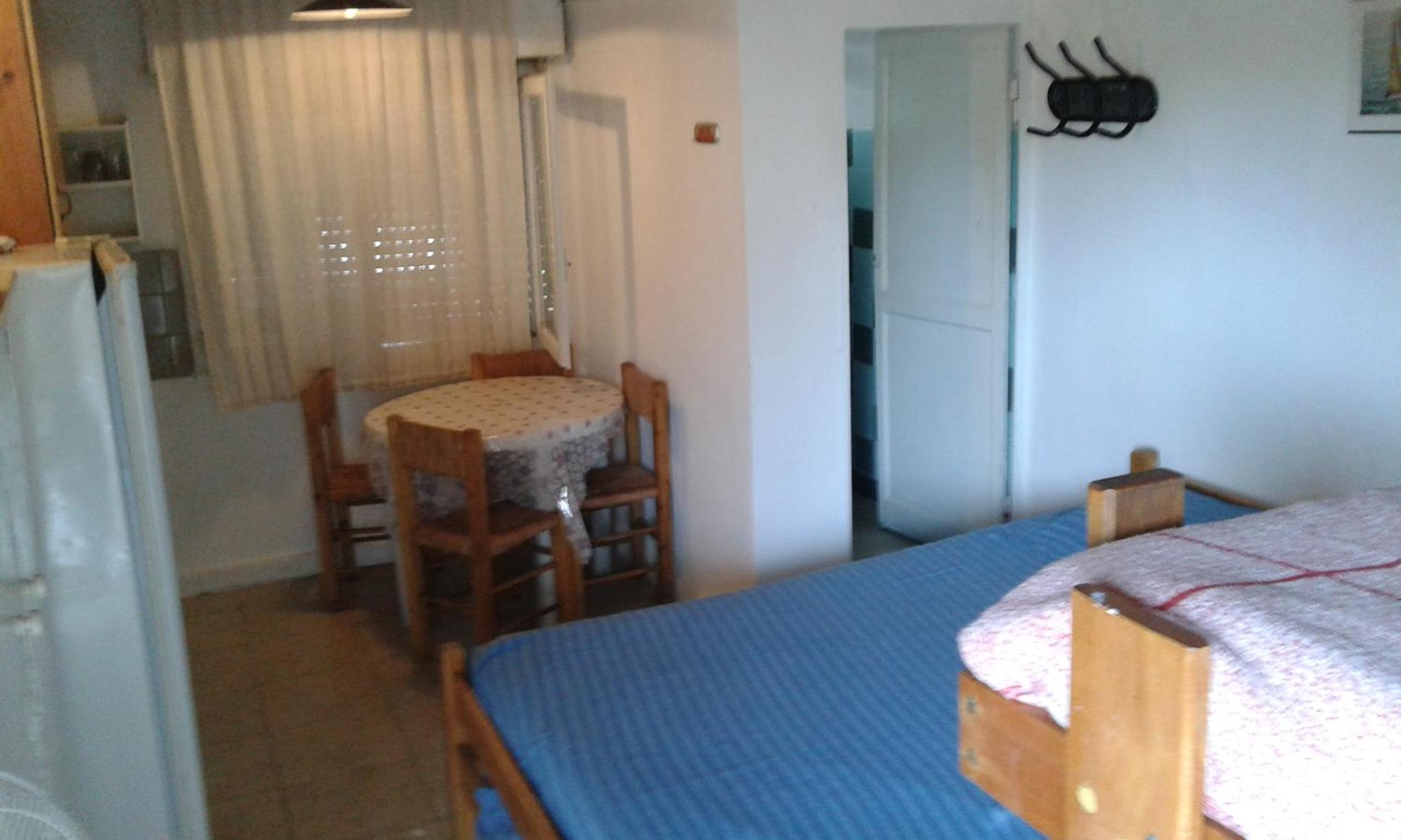 Studio Apartment photo 3
