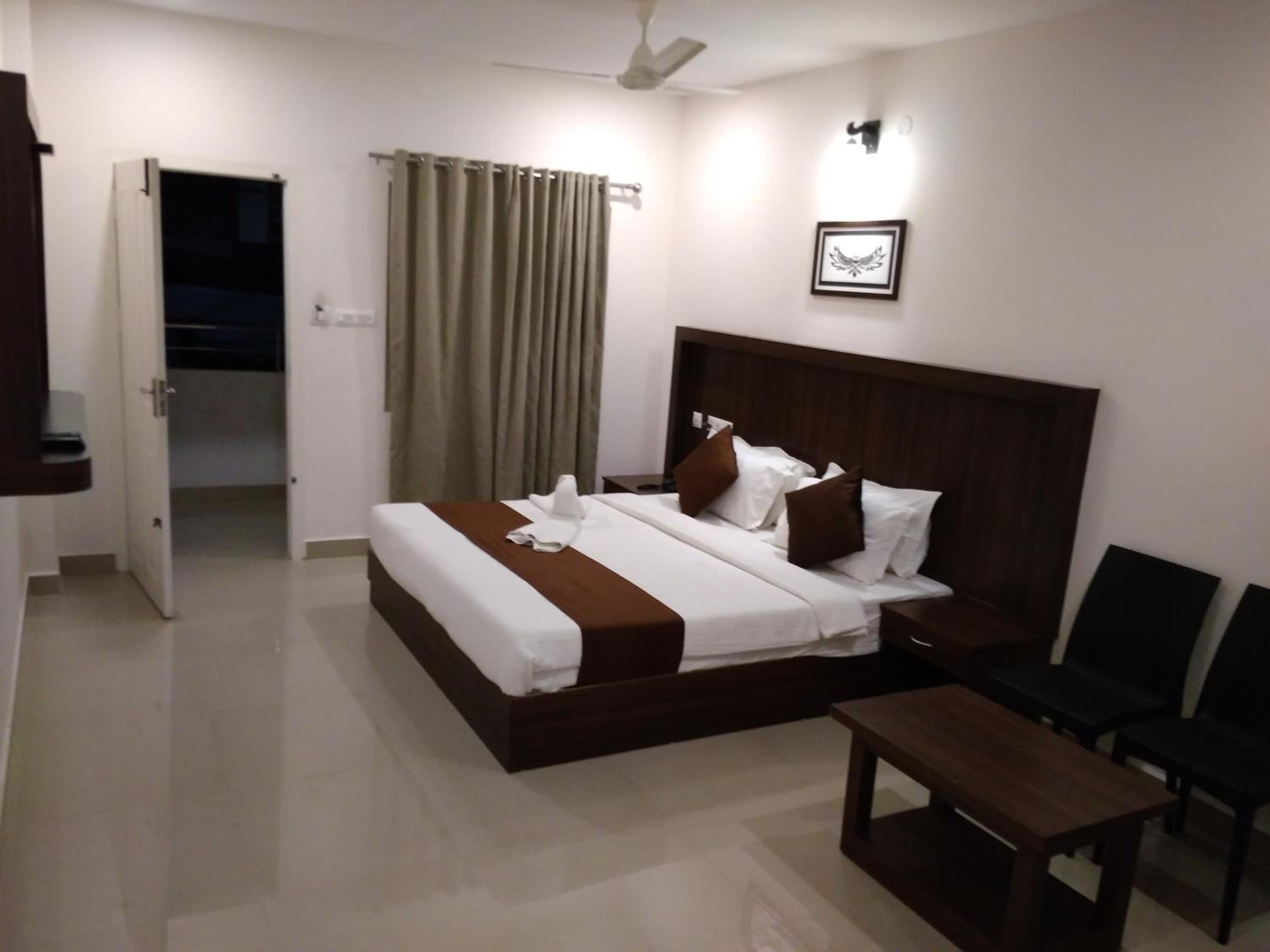 Superior King Room
