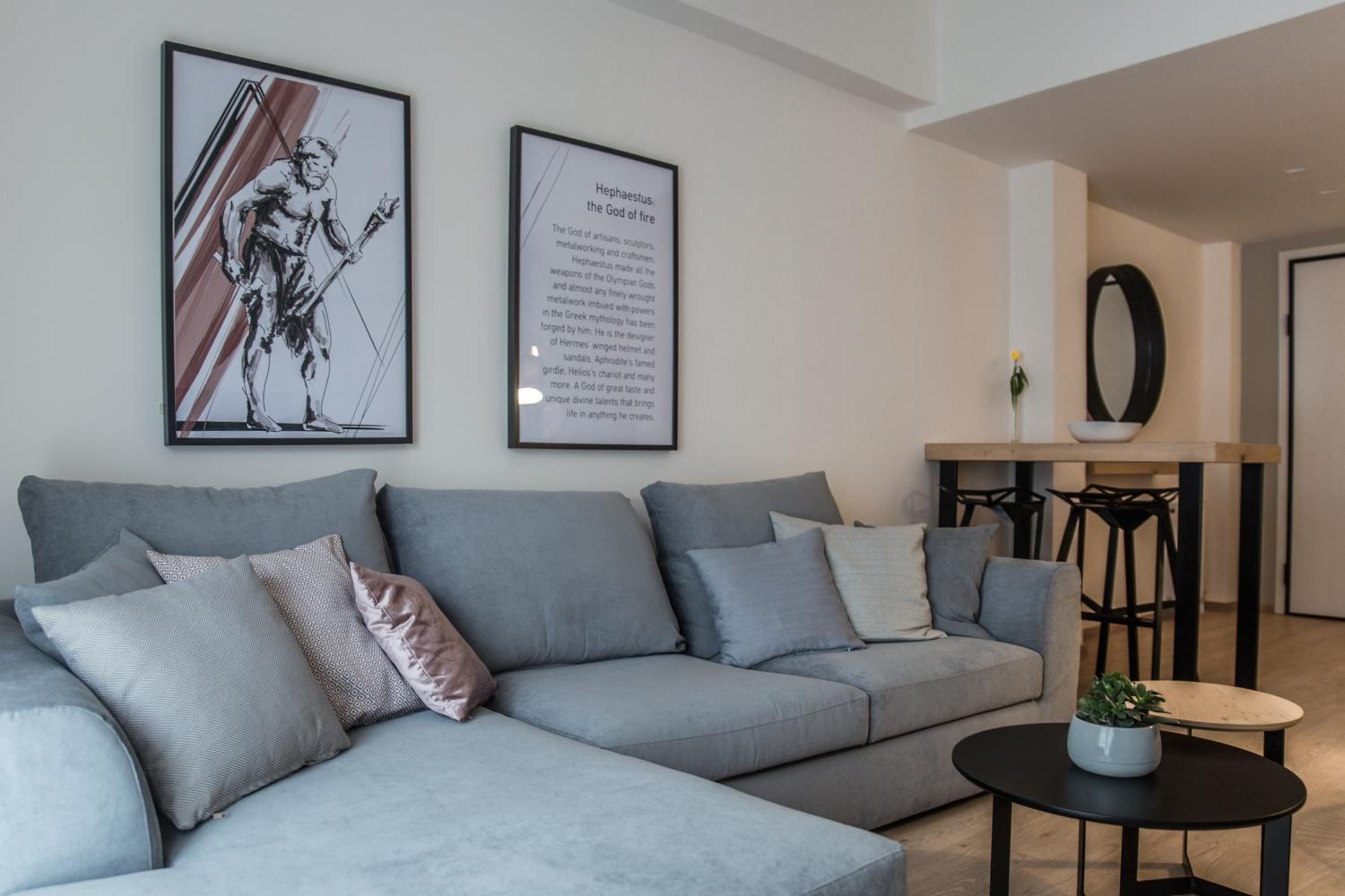 One-Bedroom Apartment