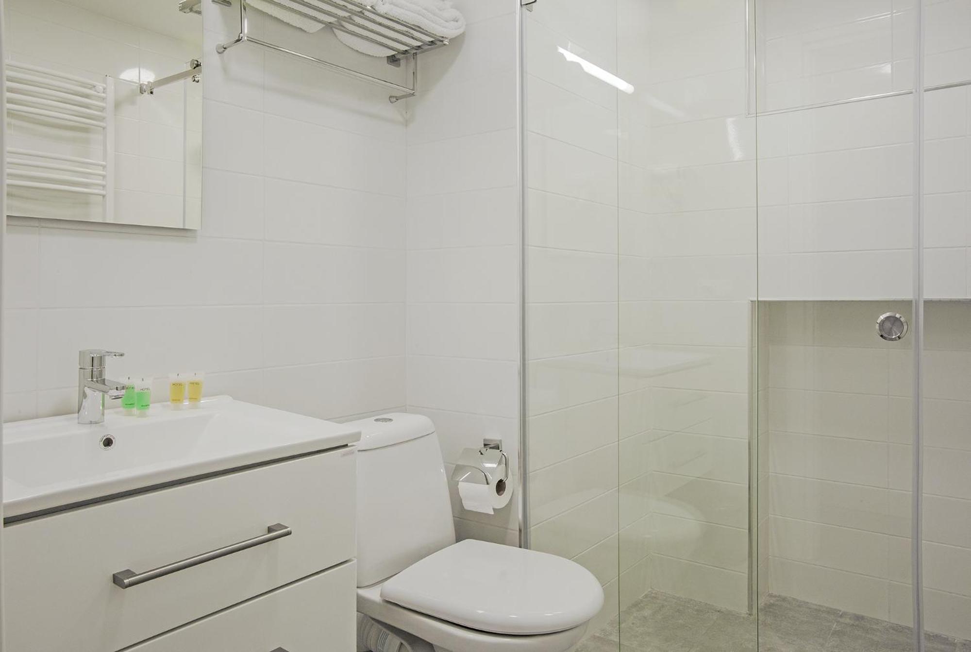 Large Double Room photo 3