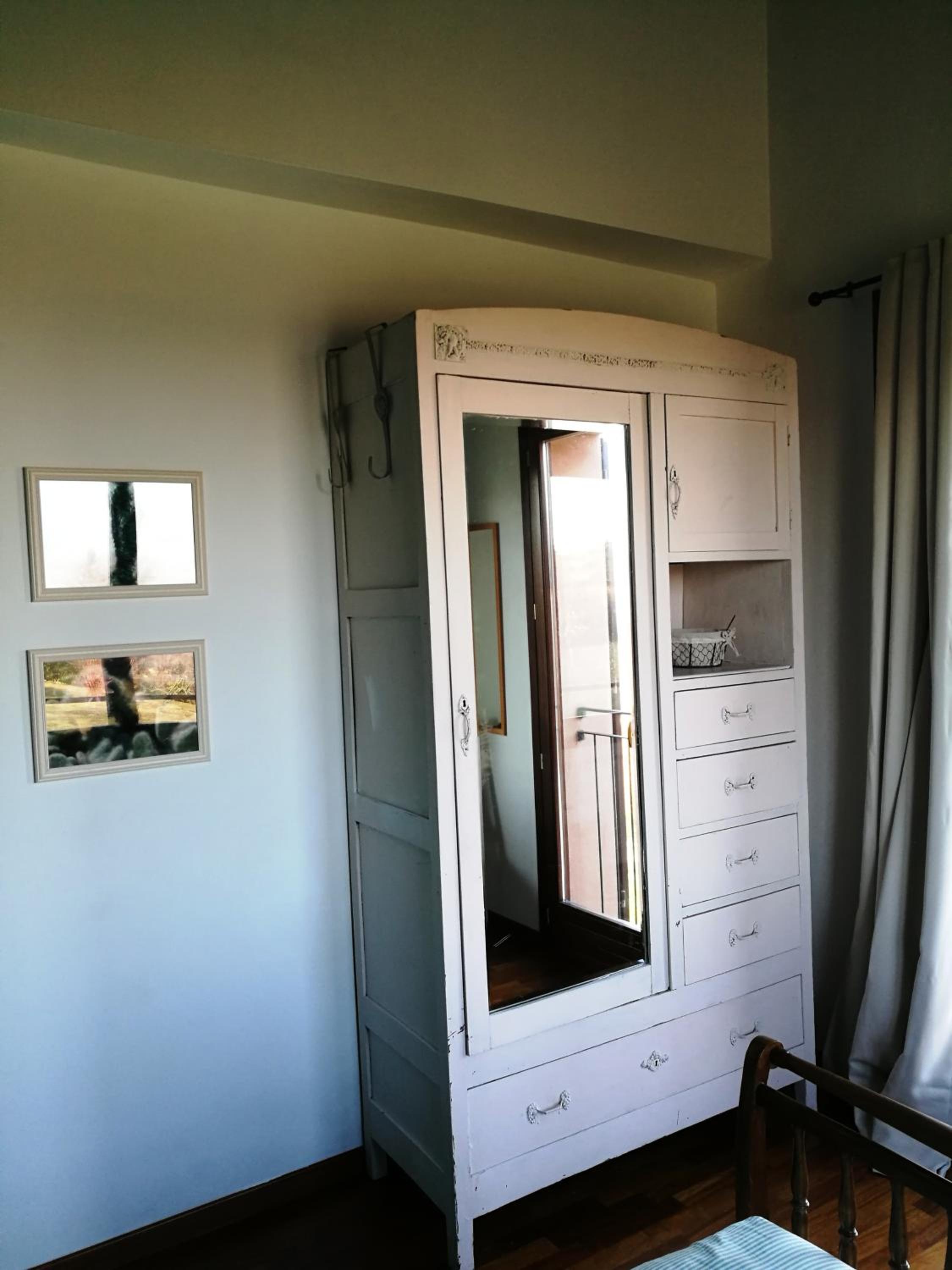 Single Room With Shared Bathroom