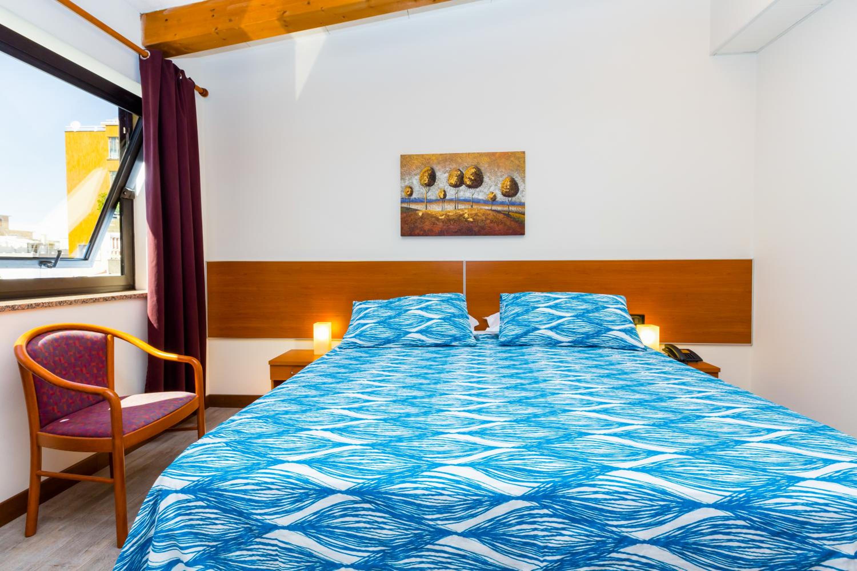 Double or Twin Room - Photo 2