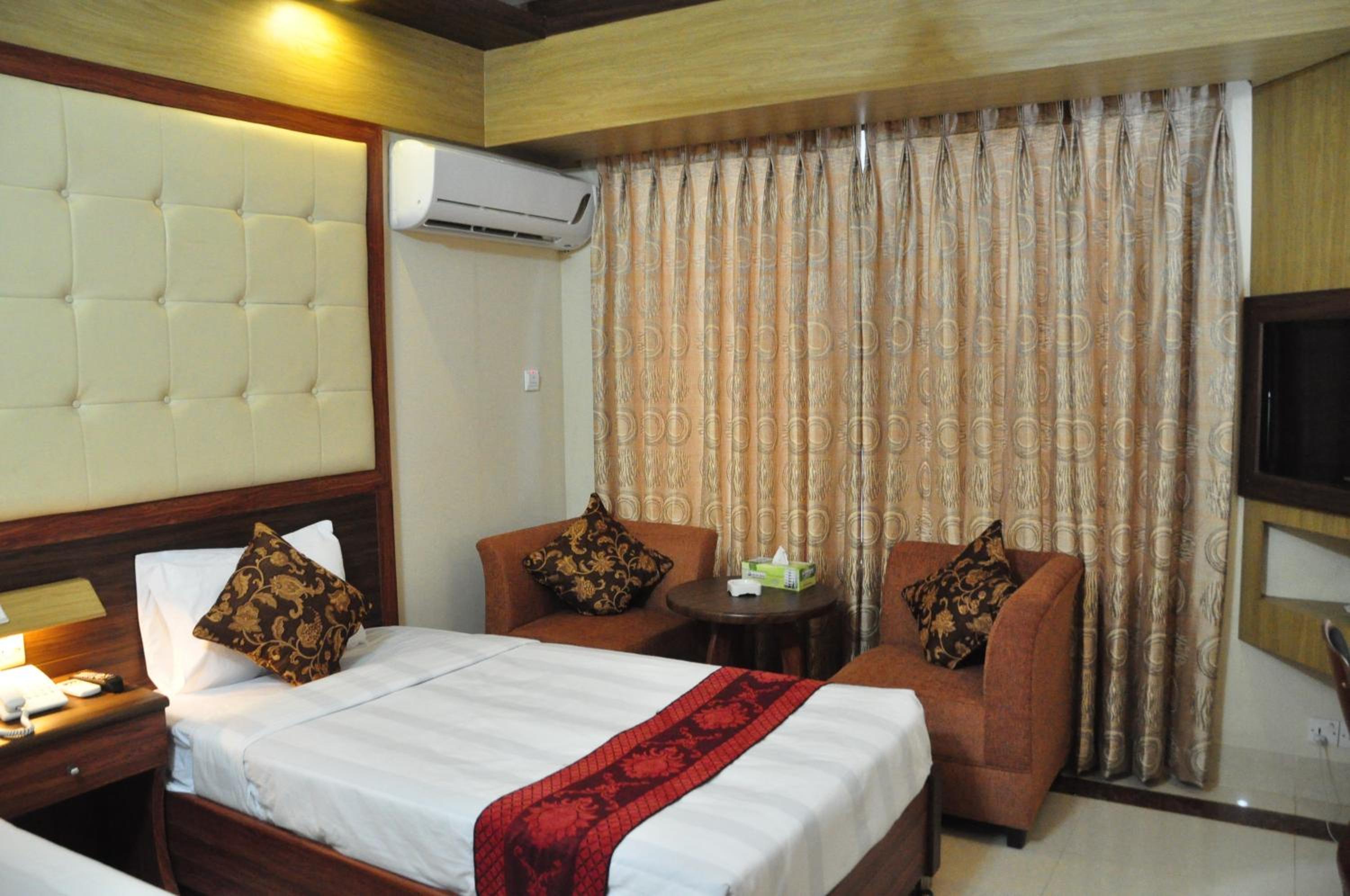 Deluxe Single Room