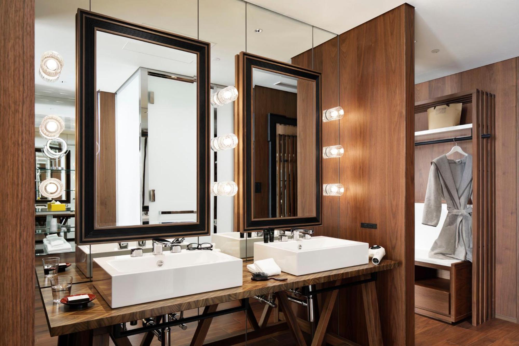 King Suite photo 2