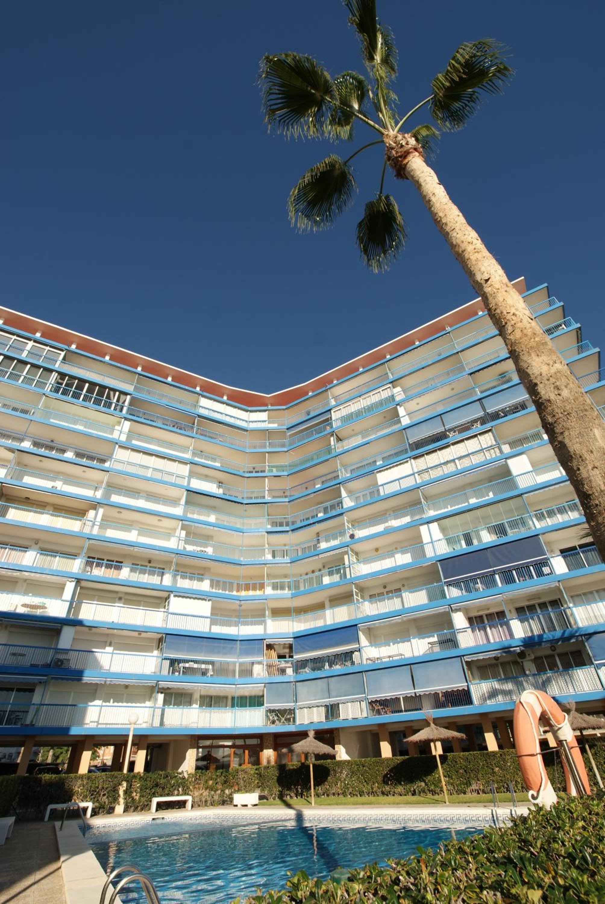 Apartment with Terrace and Sea View photo 2