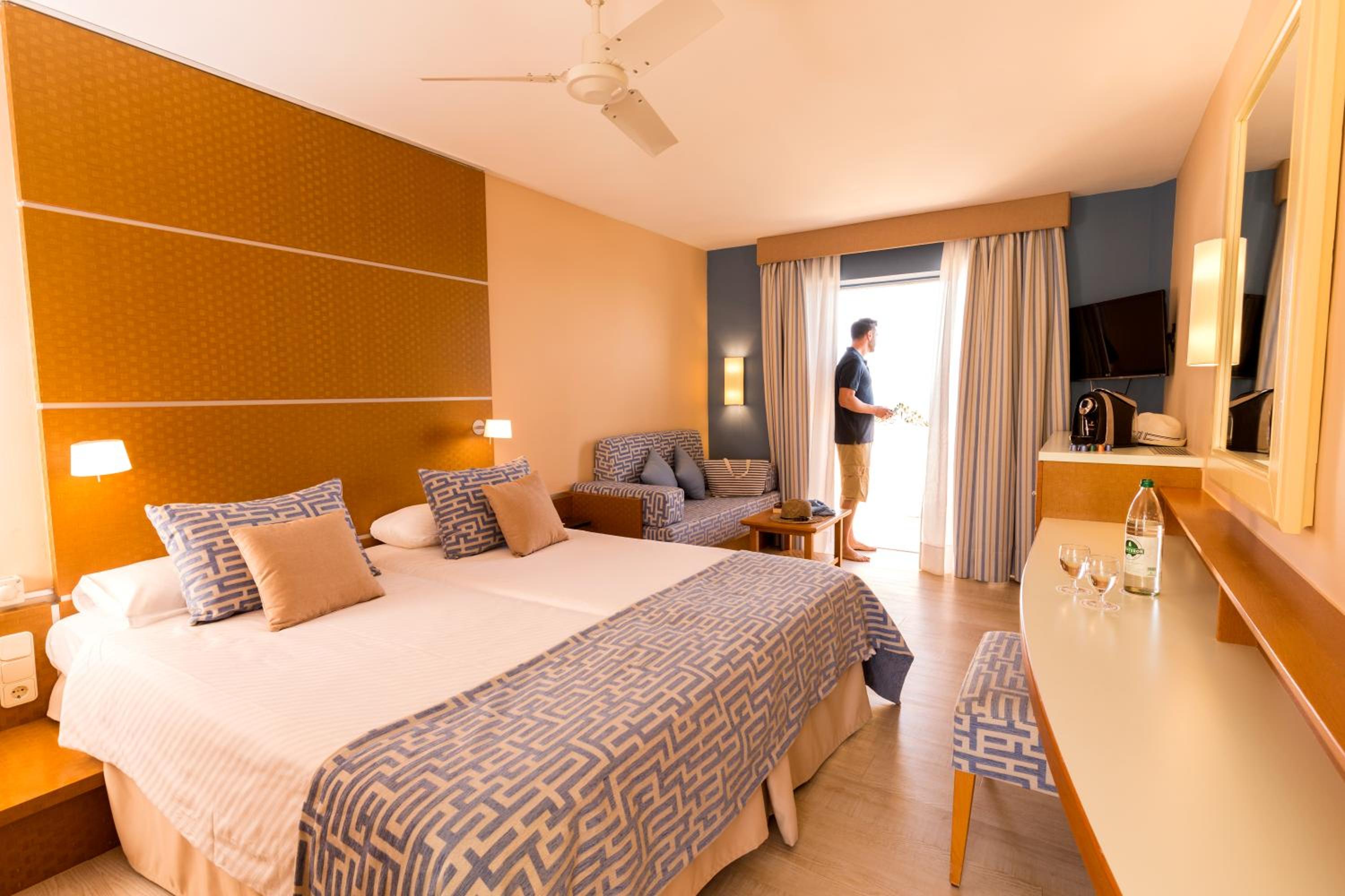 Economy Double Room photo 3