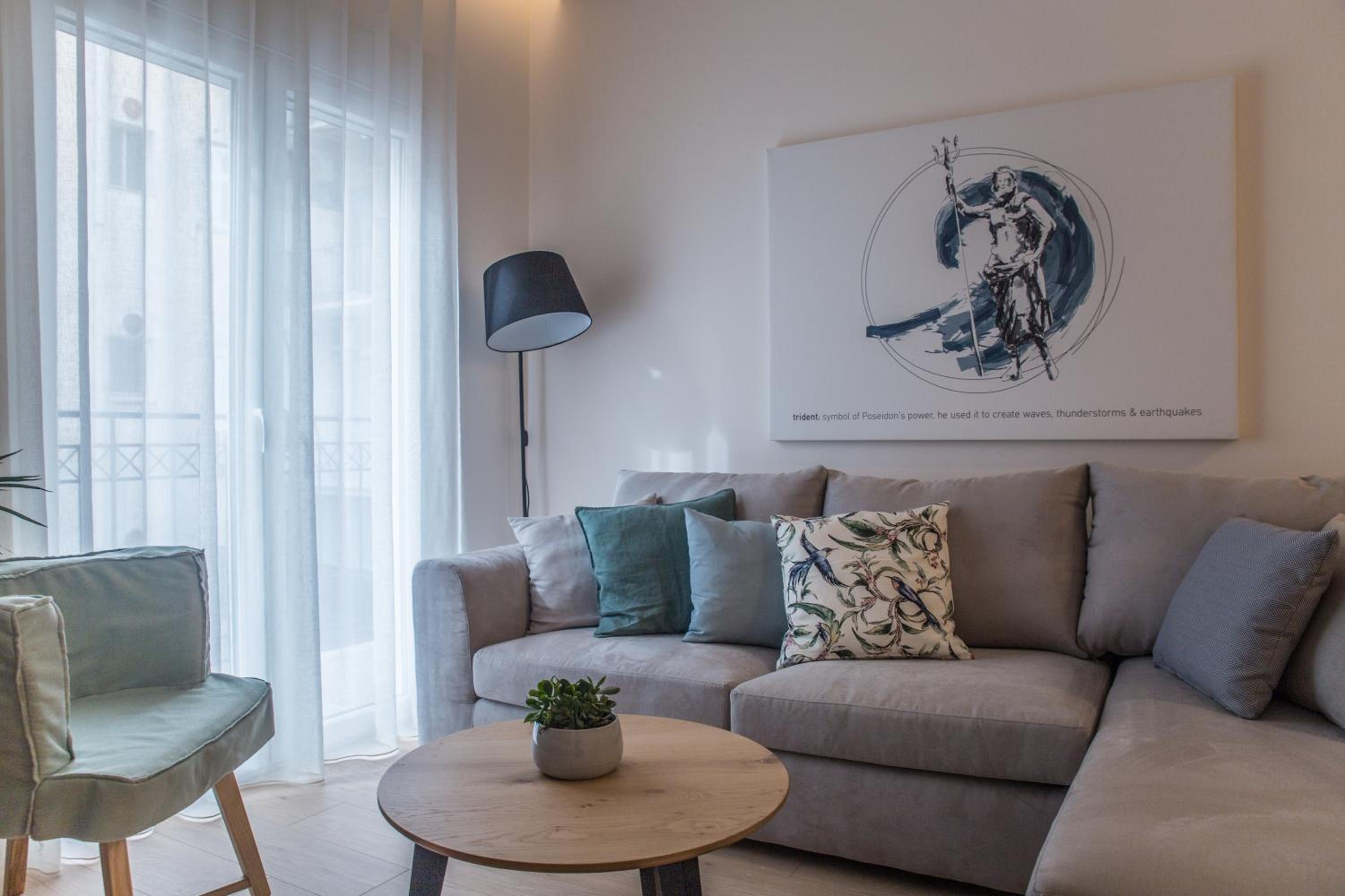 Apartment with Balcony photo 1