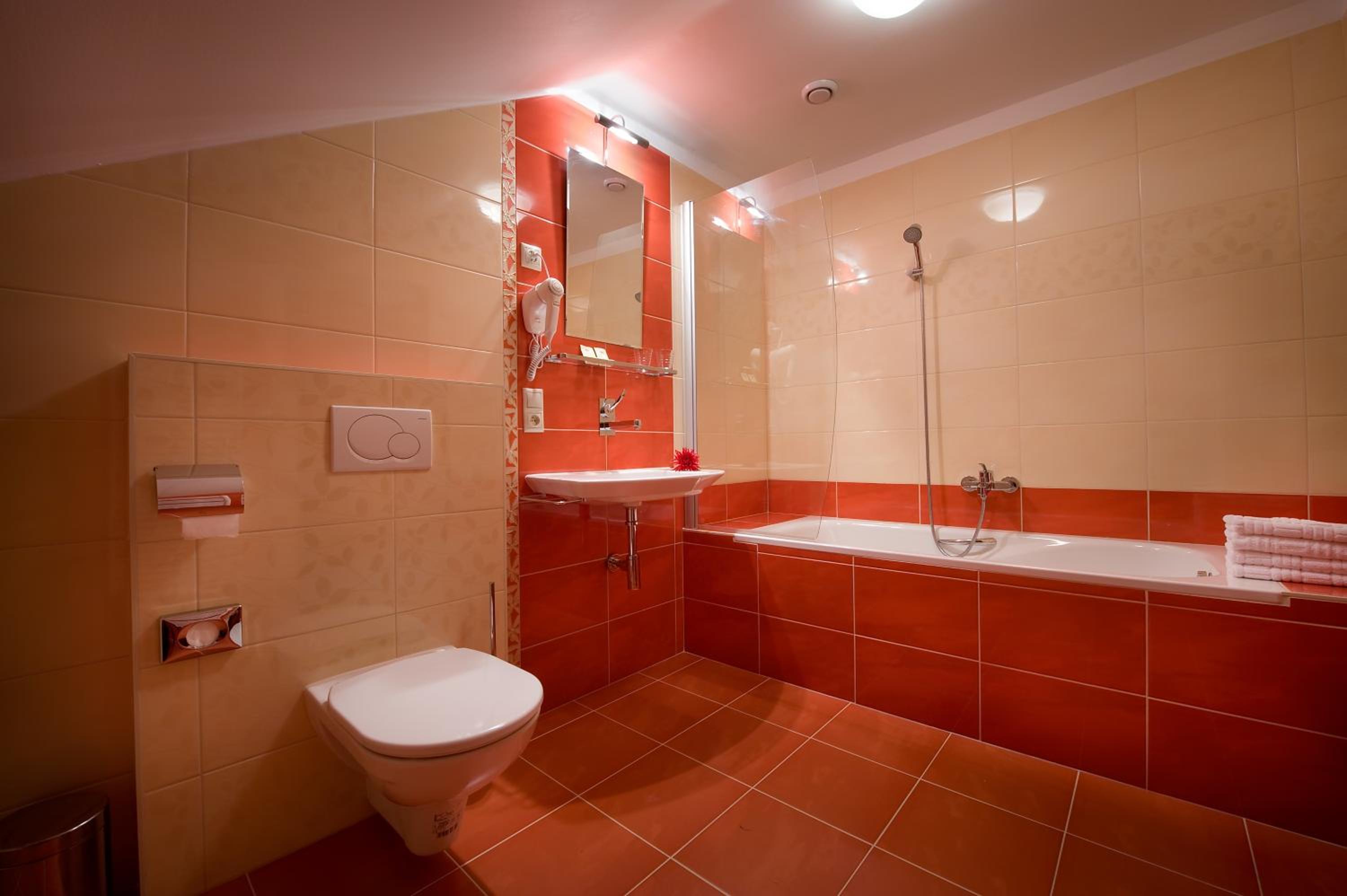 Double Room - Photo 15
