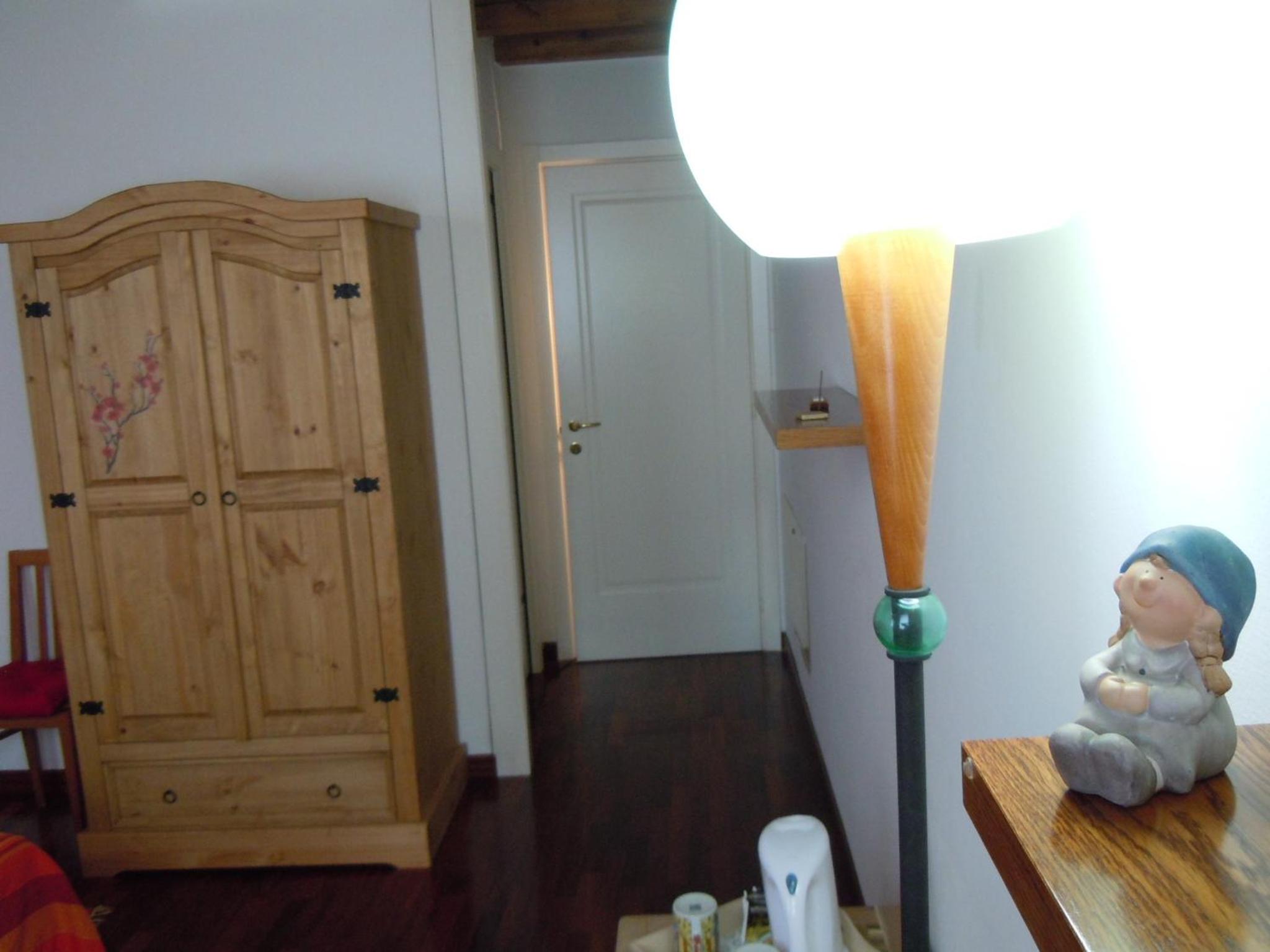 Deluxe Double Room with Shower - Photo 3