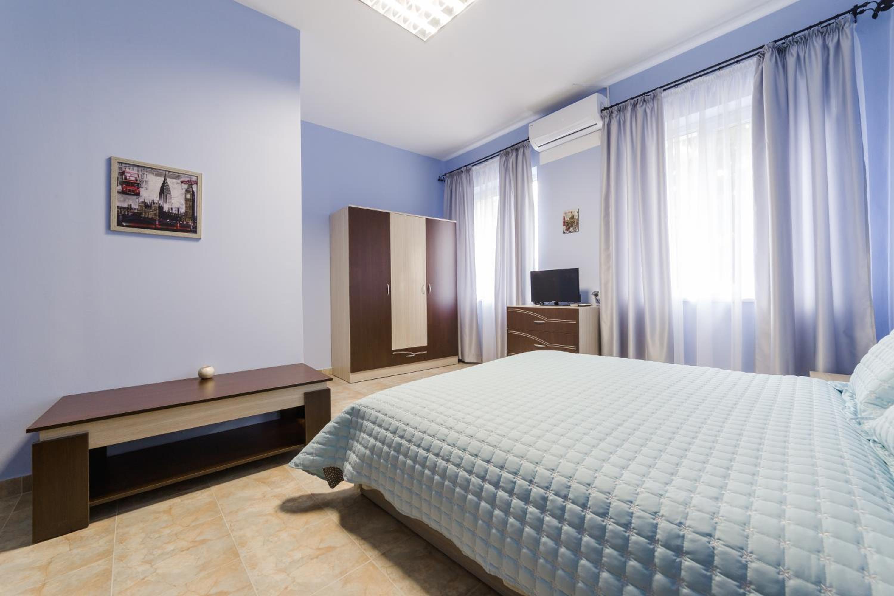 Double Room with Two Double Beds photo 2