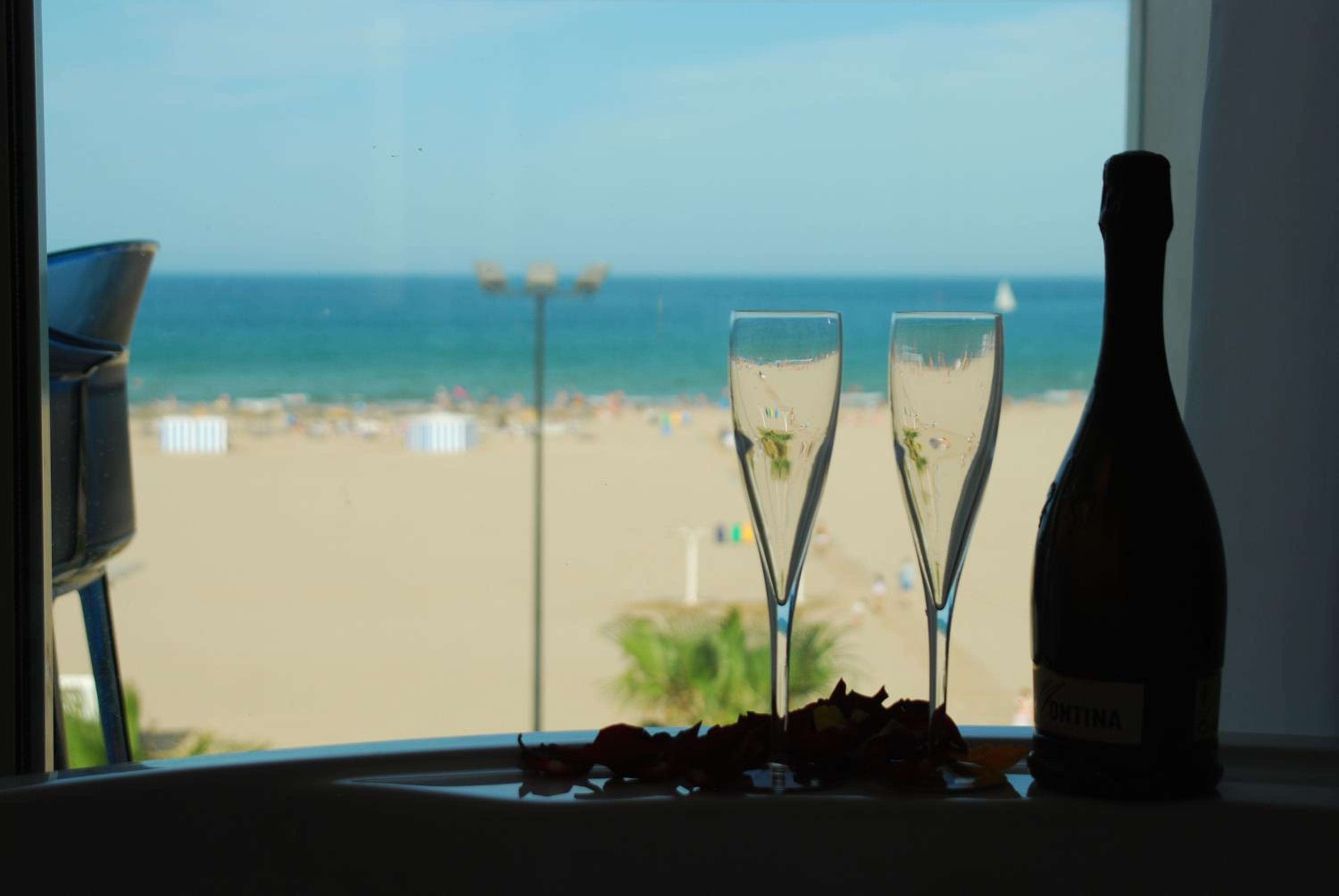Junior Suite with Sea View - Photo 13