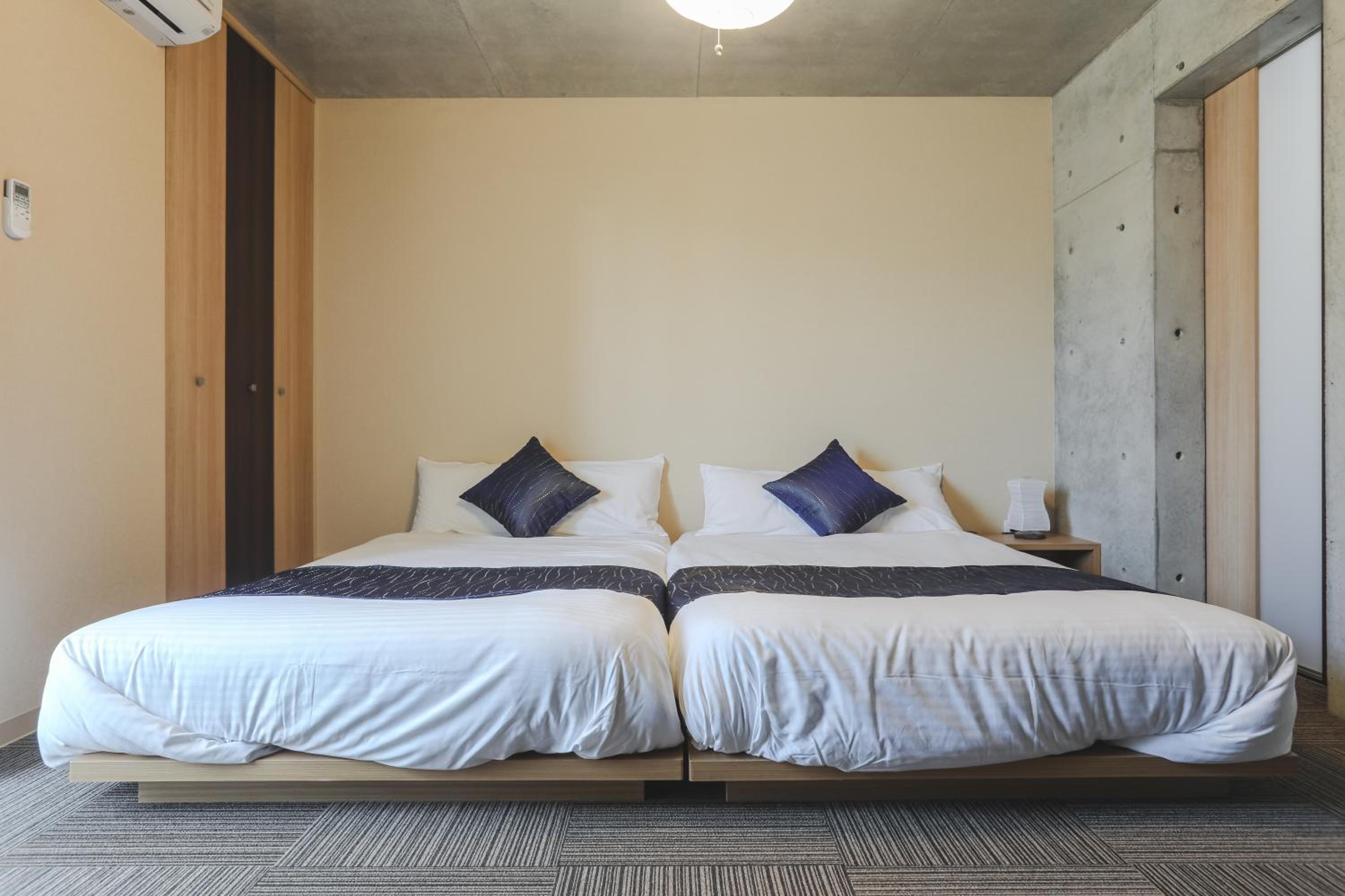 Studio Apartment - Photo 31