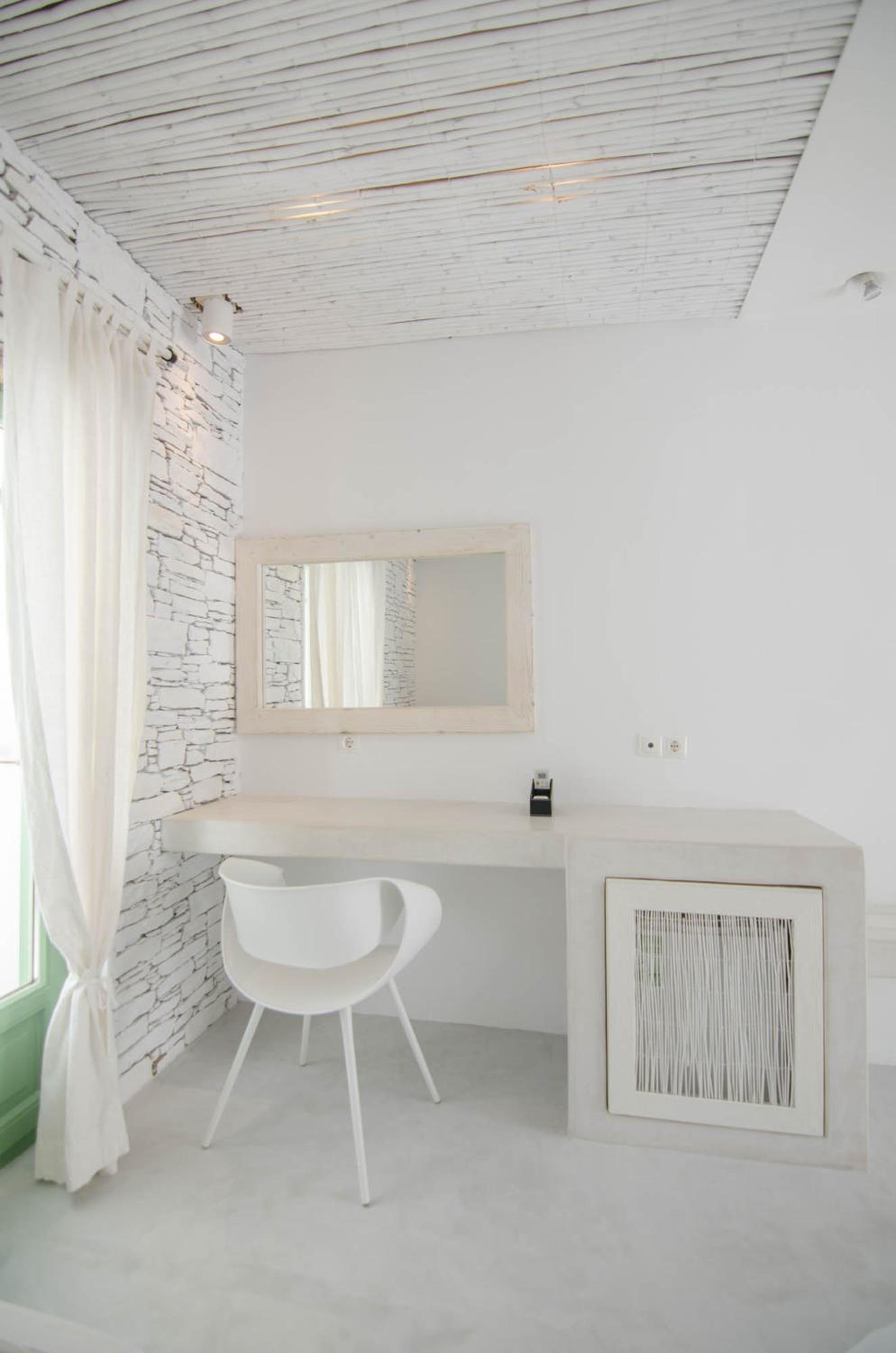 Triple Room with Sea View - Photo 11