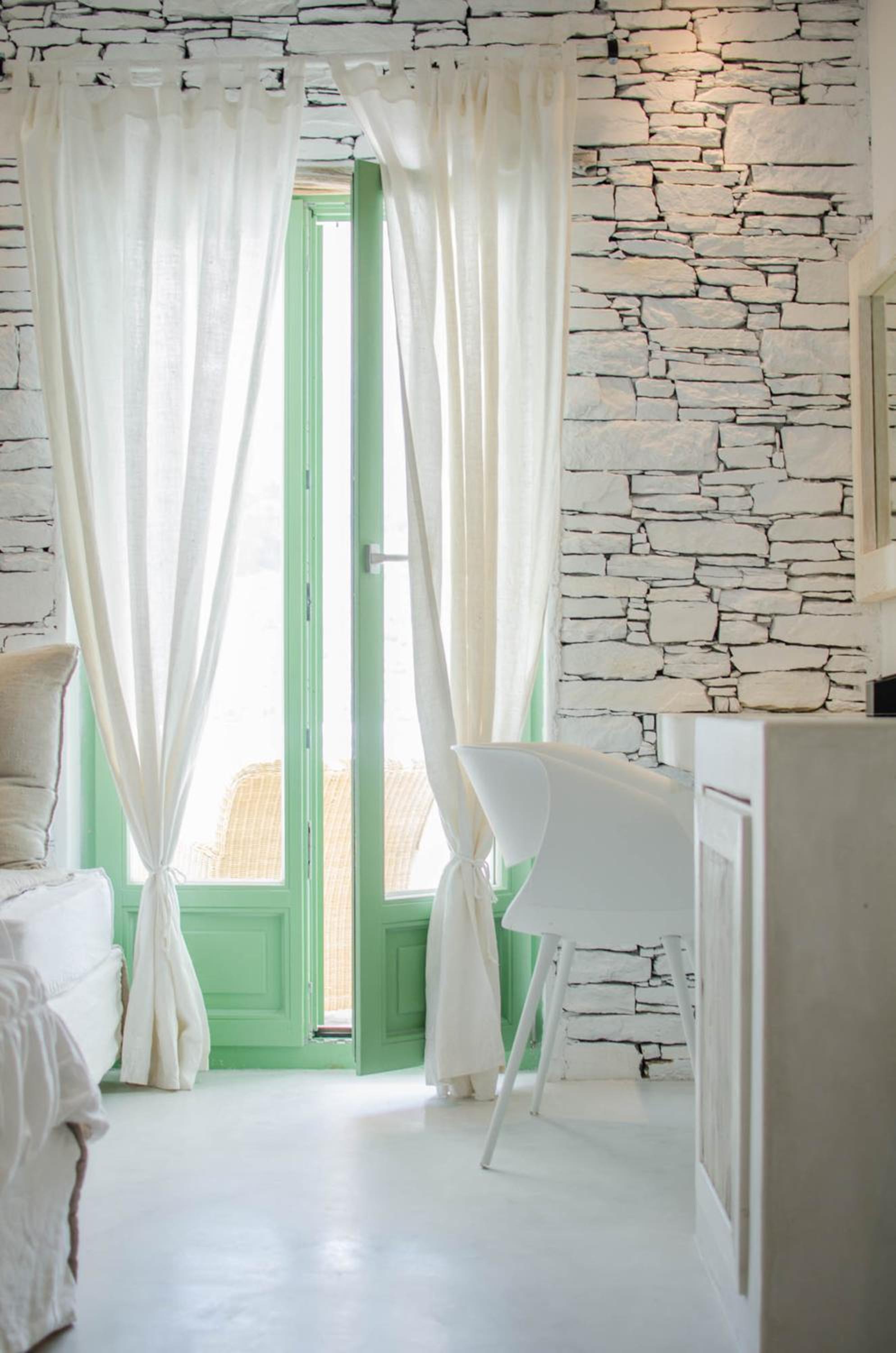 Triple Room with Sea View - Photo 9