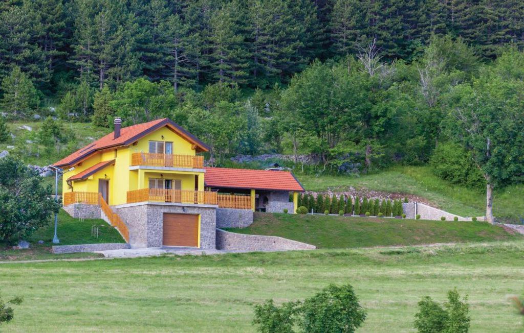 Villa With Private Pool photo 2