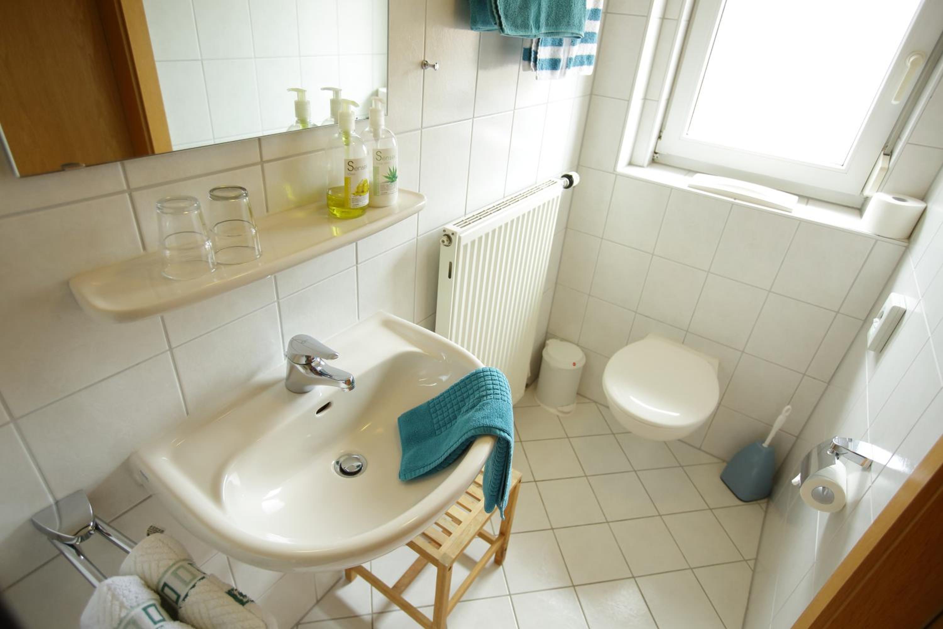 Double or Twin Room - Photo 7