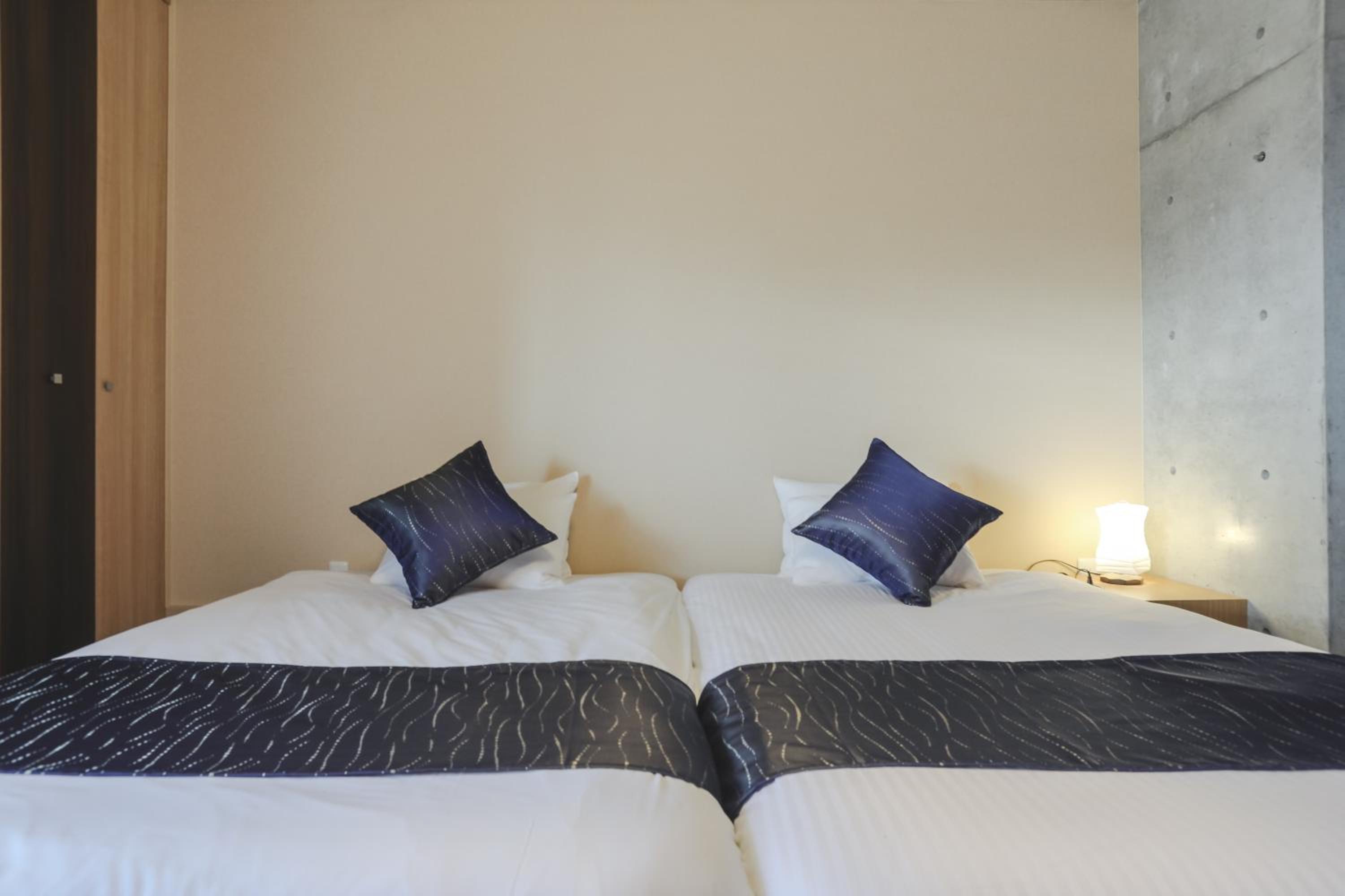 Studio Apartment - Photo 33