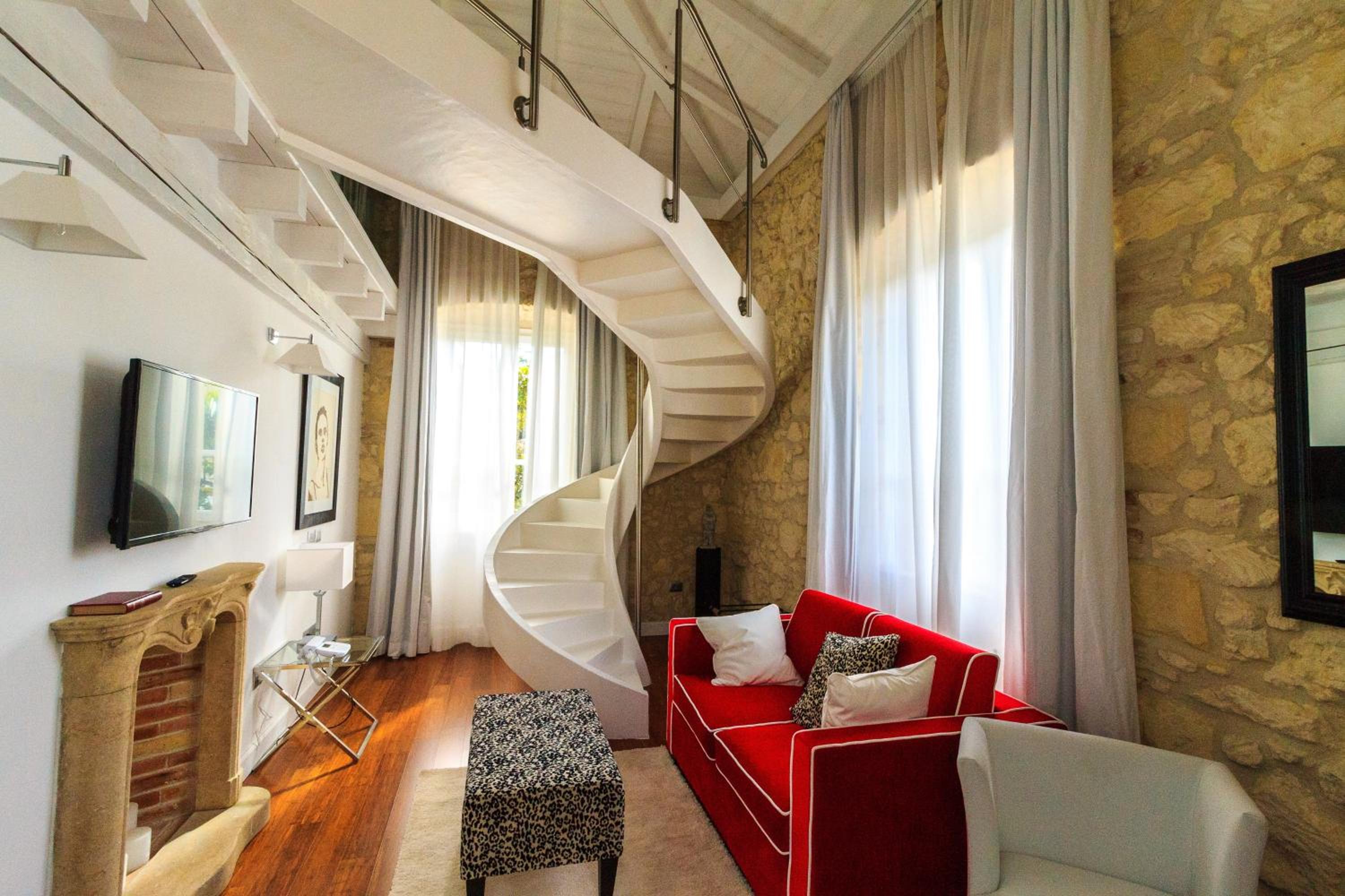 Suite - Split Level photo 3