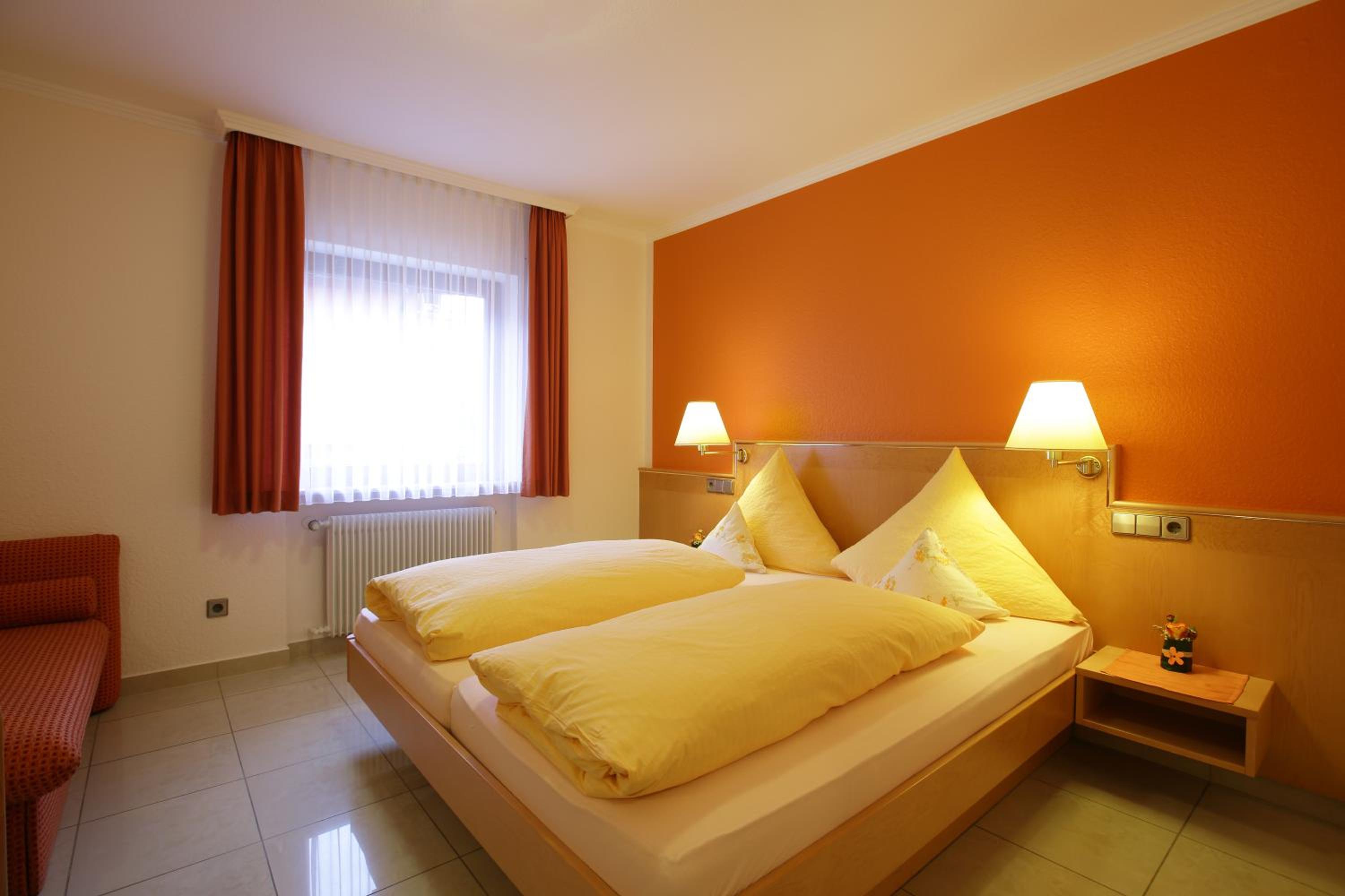 Double or Twin Room - Photo 9