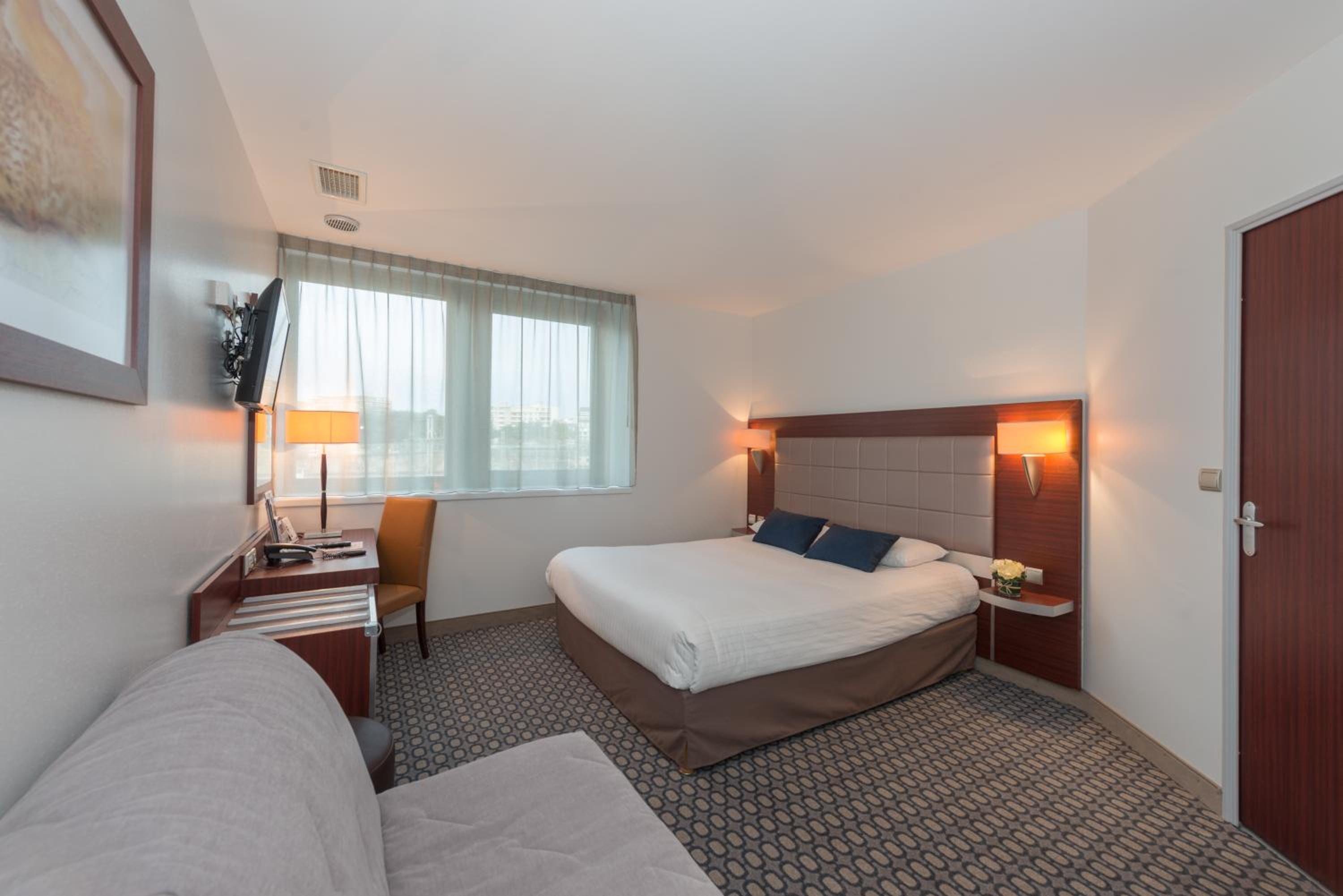 Superior Quadruple Room - Photo 4