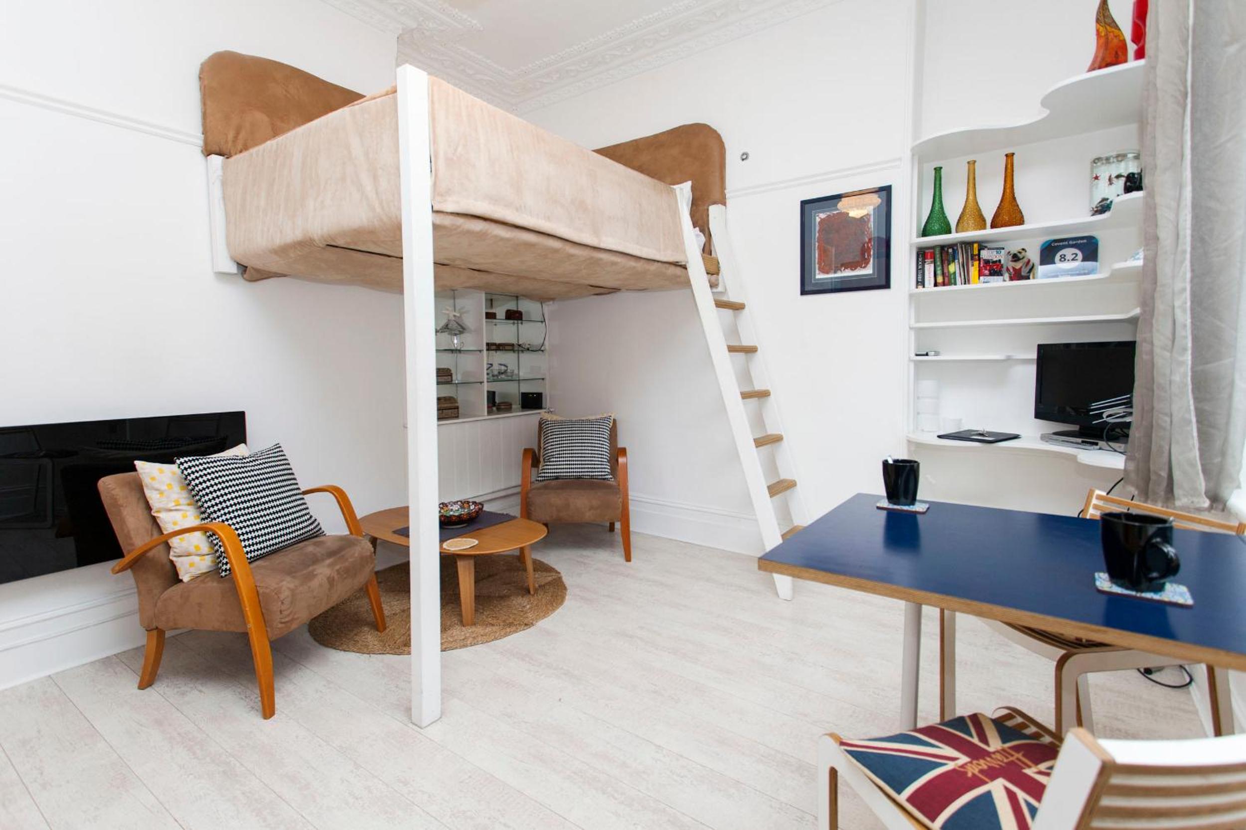 Apartment photo 1