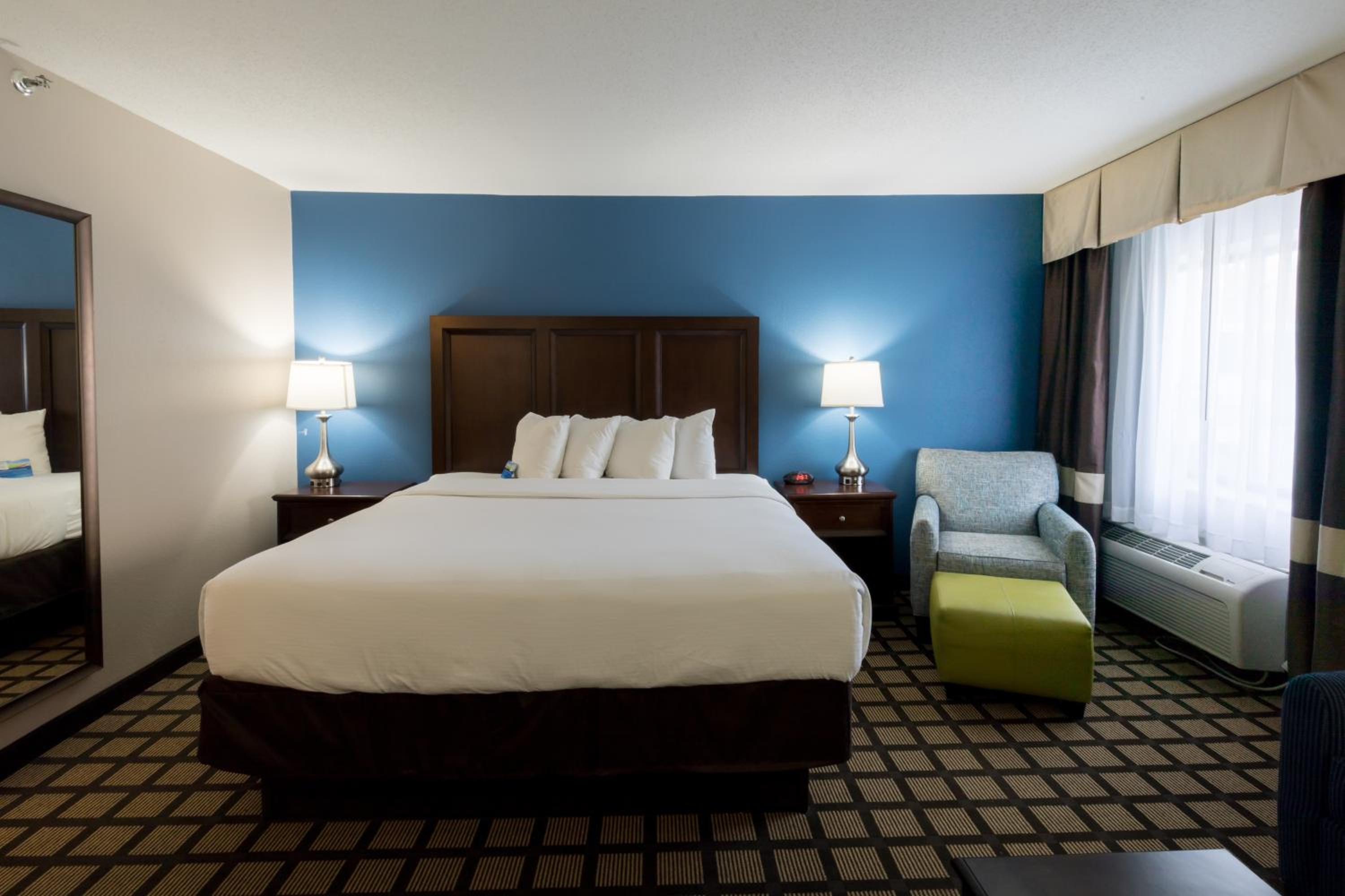 King Room- Non-Smoking - Photo 2